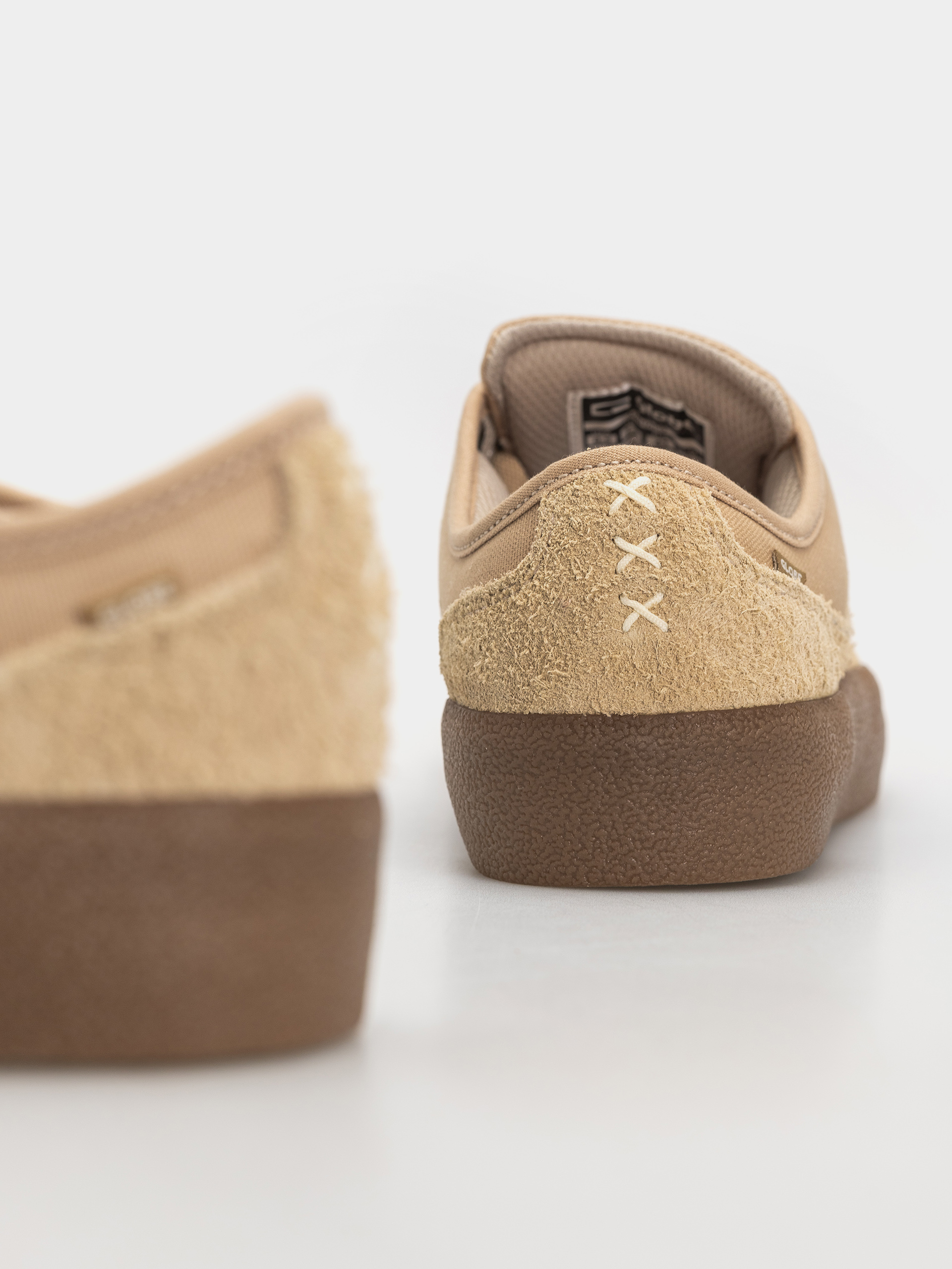 Boty Globe Mahalo (sand/crepe)