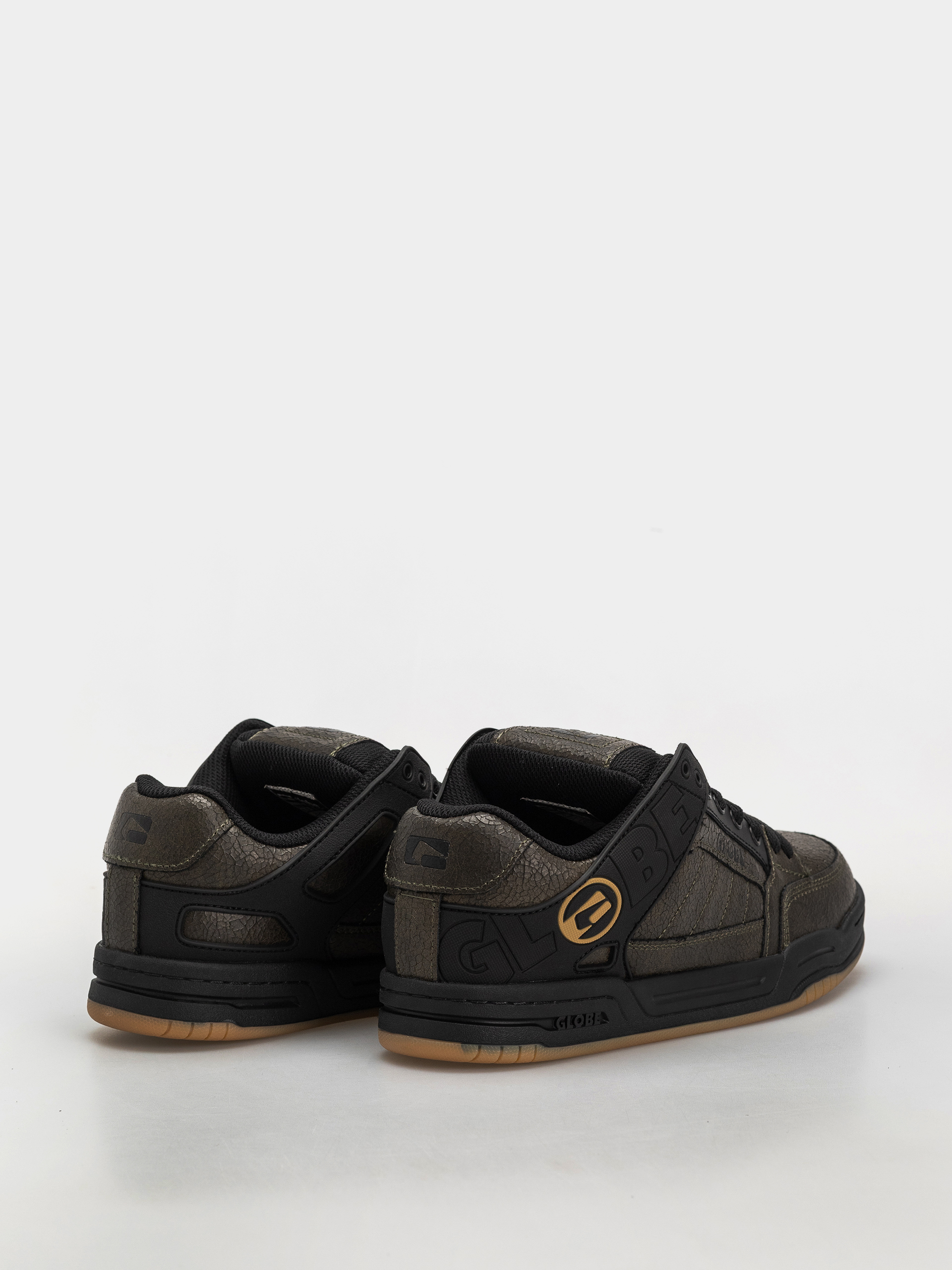Boty Globe Tilt (distressed leather)