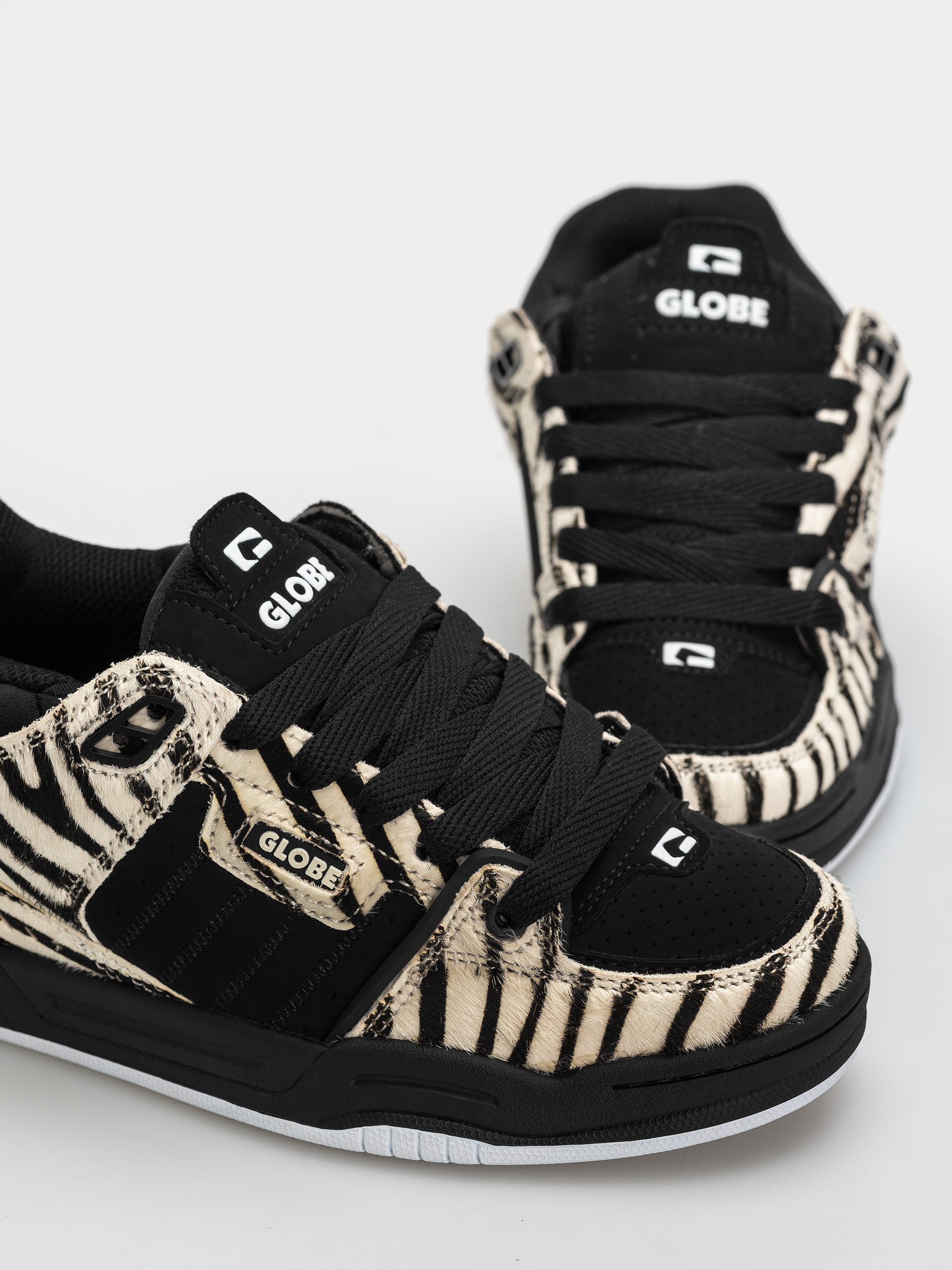 Boty Globe Fusion (zebra)