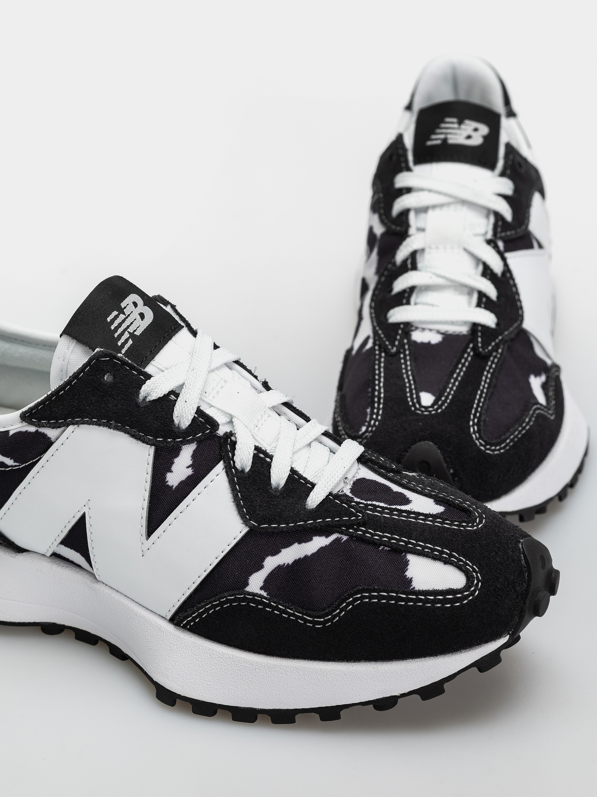 Boty New Balance 327 Wmn (breakfast tea/pumpernickel/sea salt)