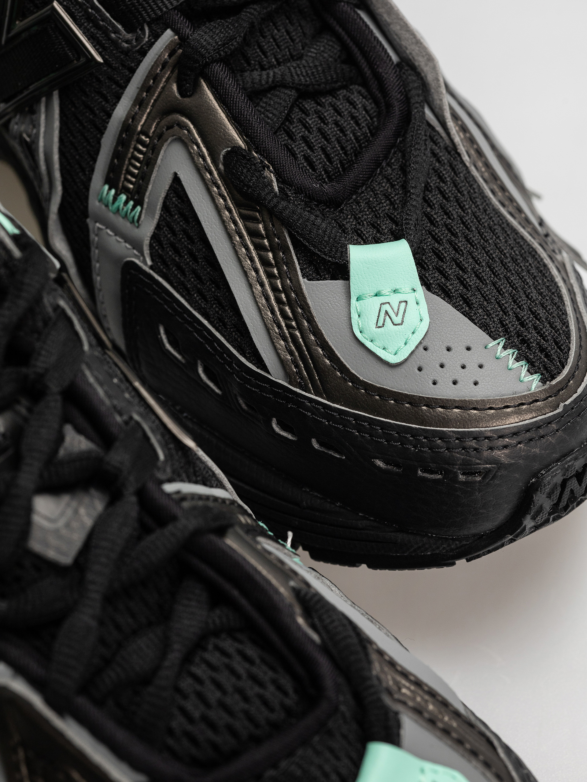 Boty New Balance 1906 (black/bright mint)