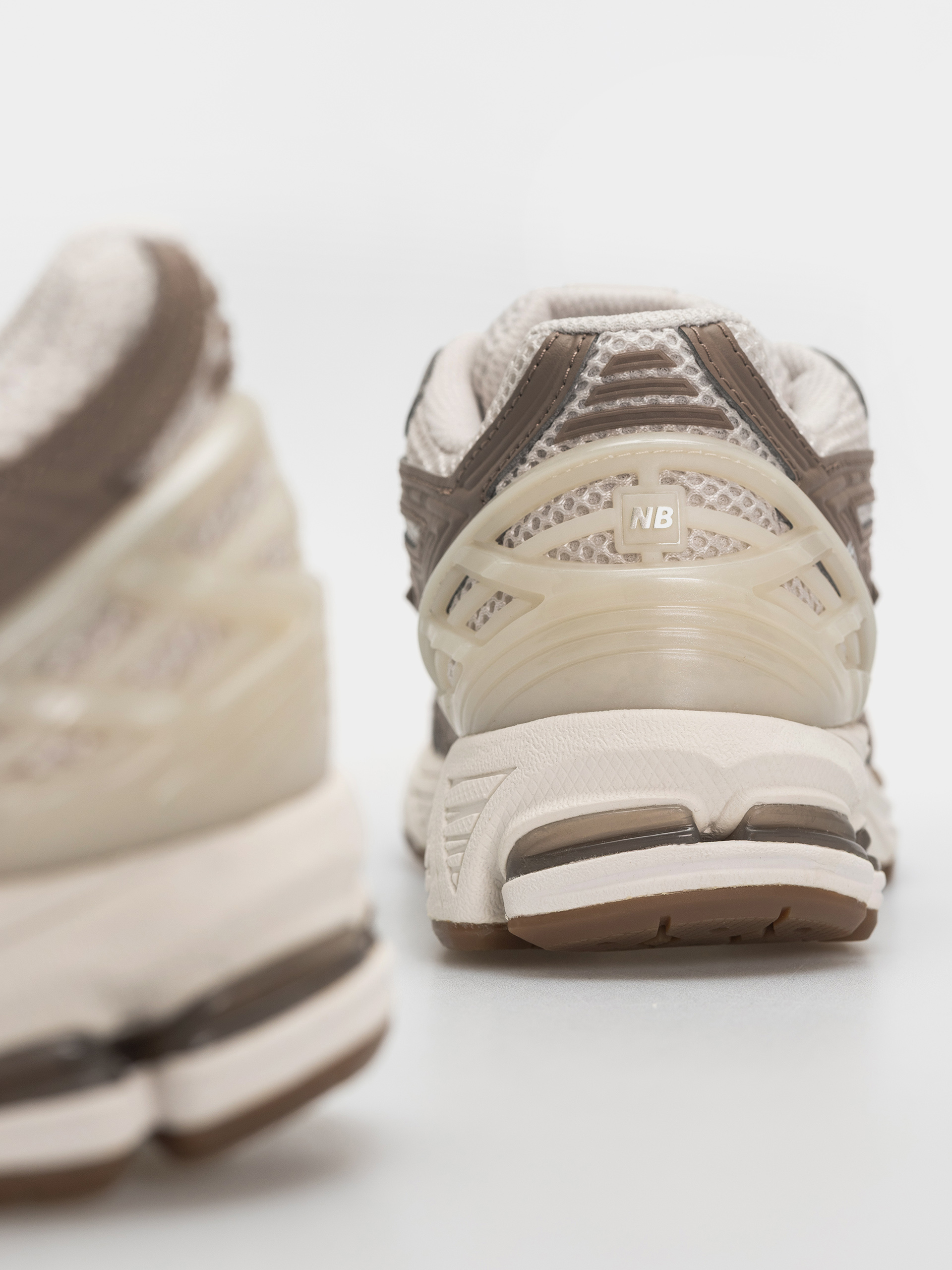 Boty New Balance 1906 (moonbeam/mushroom)