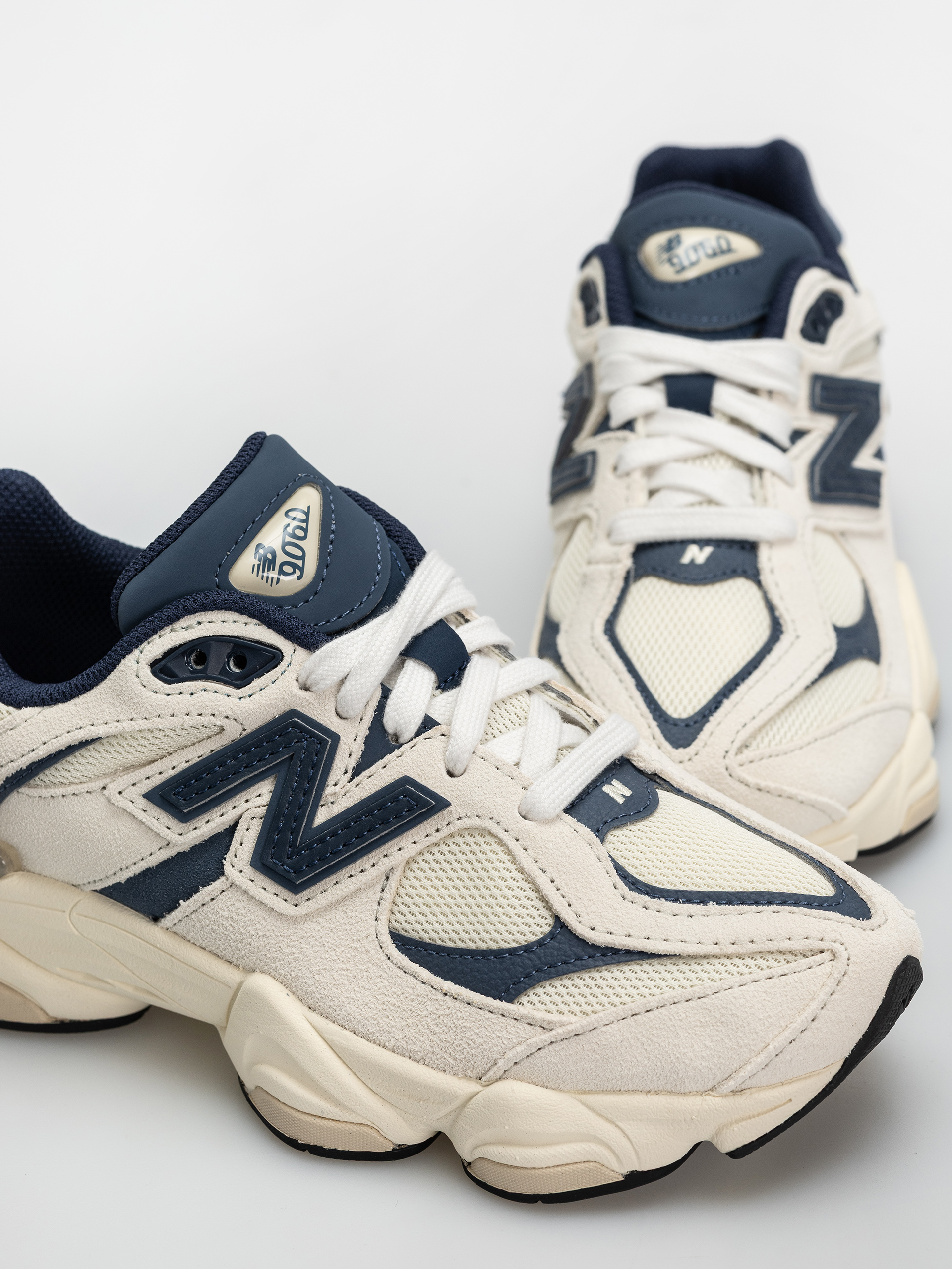 Boty New Balance 9060 JR (nb navy/linen)