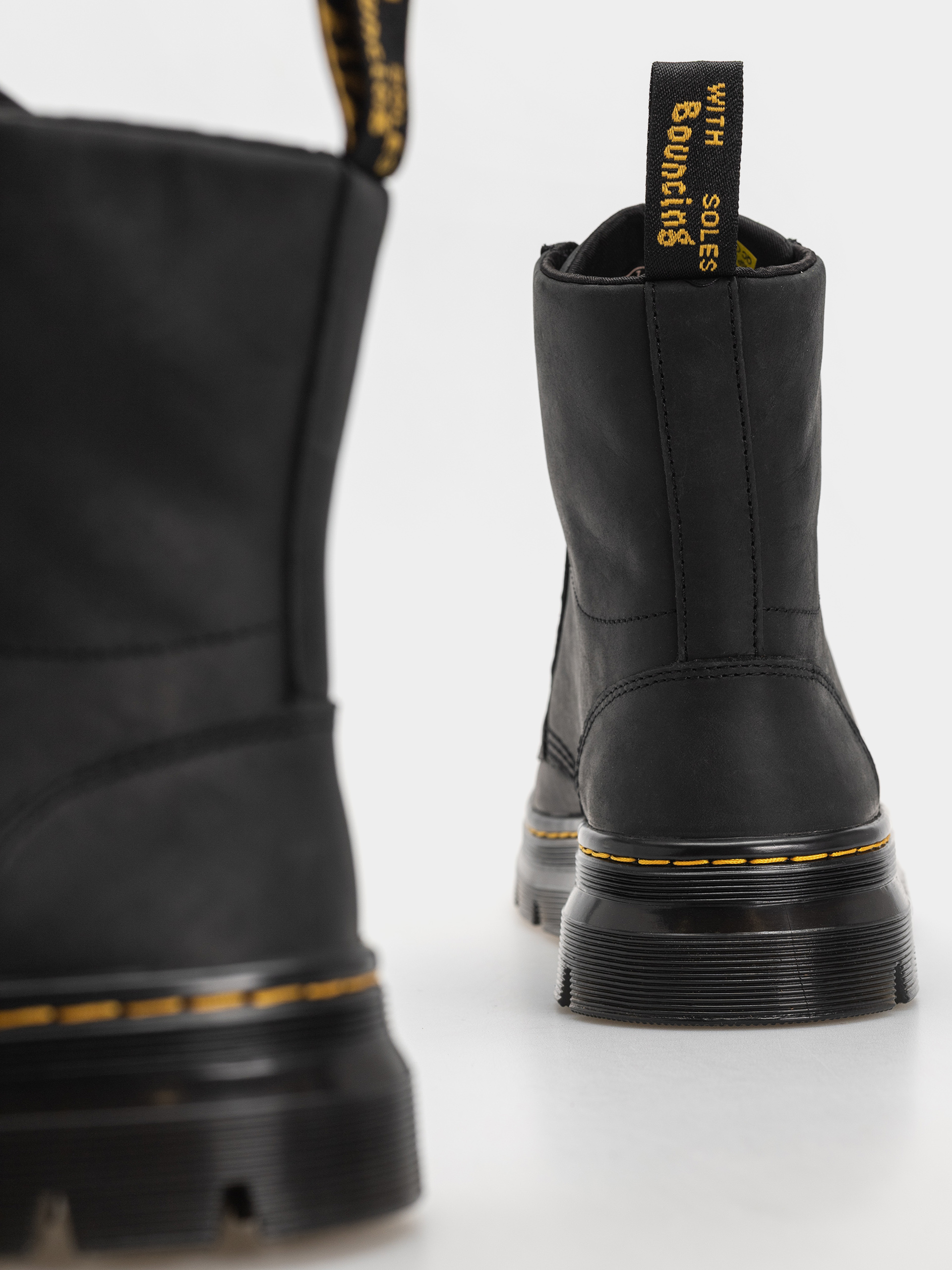 Boty Dr. Martens Combs Leather (black)