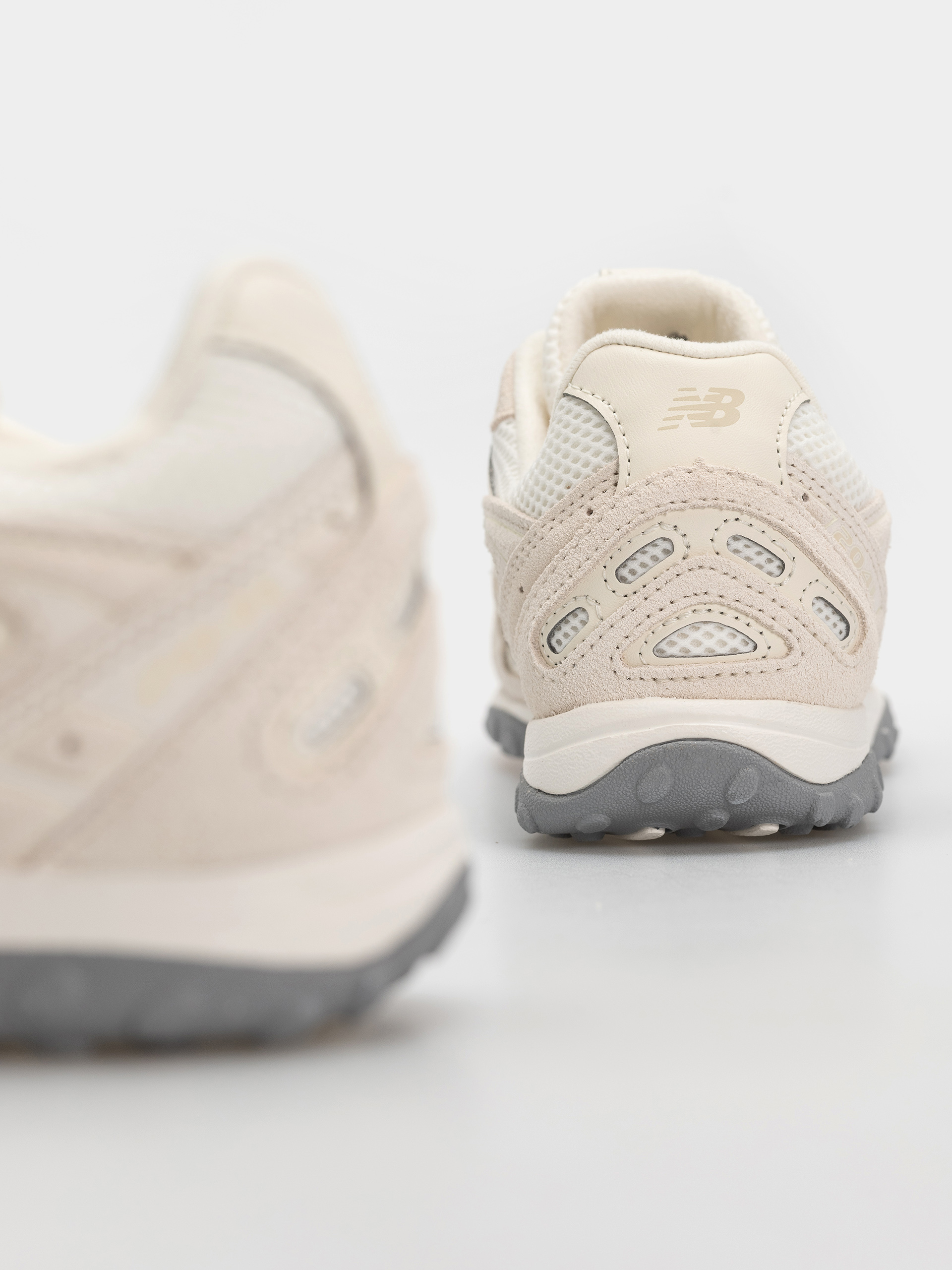 Boty New Balance 204L (angora/linen)