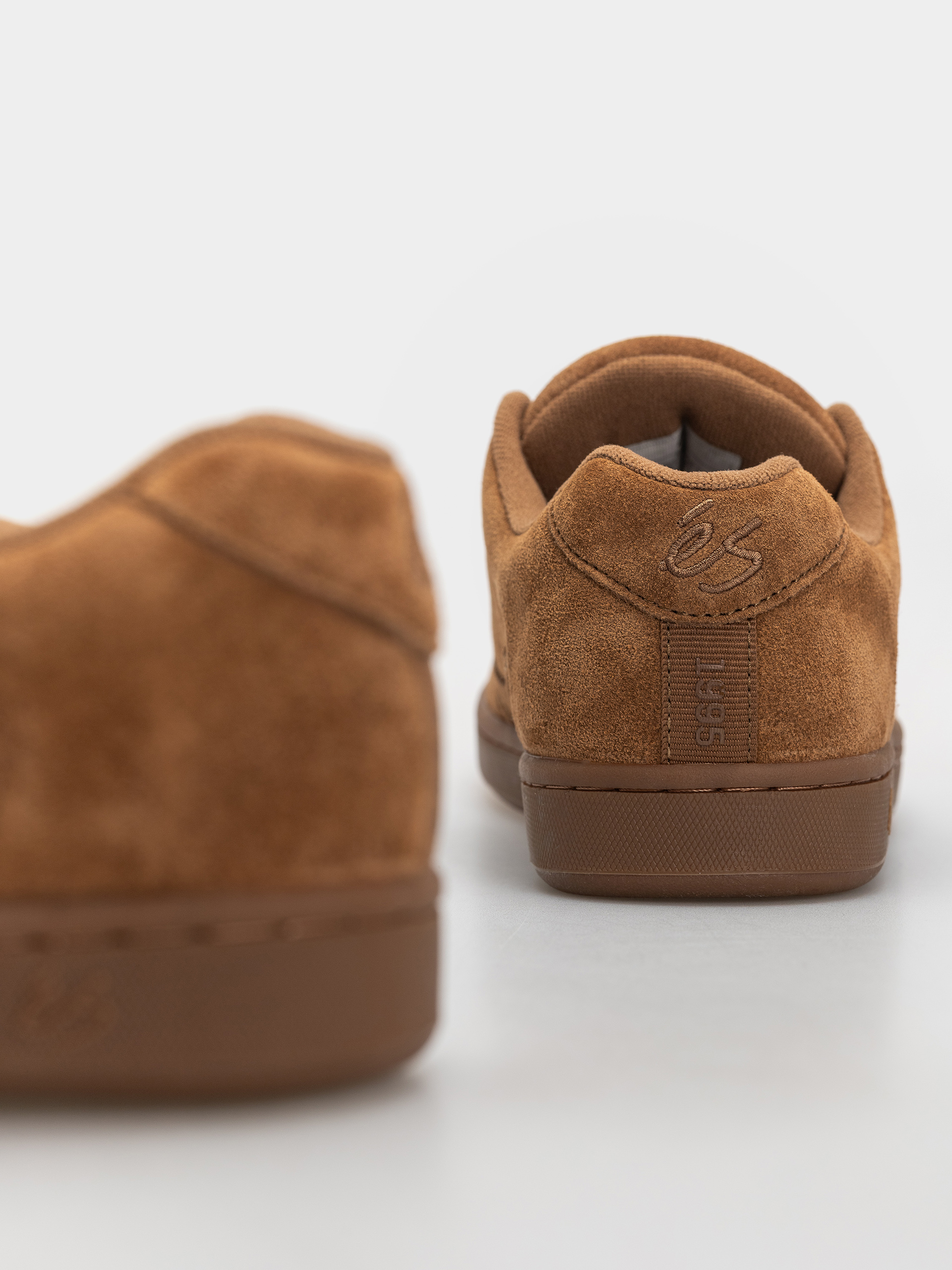 Boty eS Accel (brown/gum)