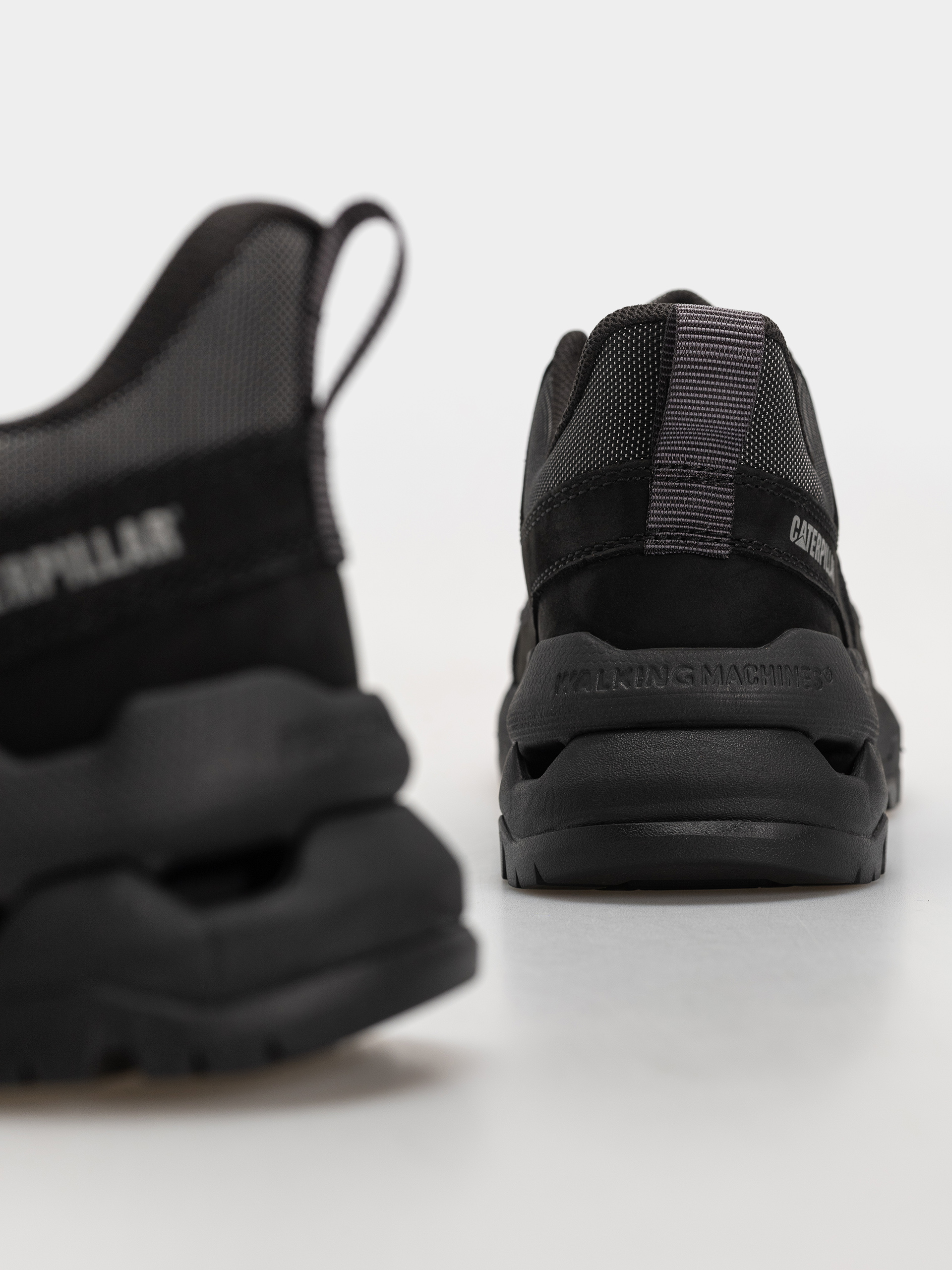 Boty Caterpillar Surge Hiker Lo (black)