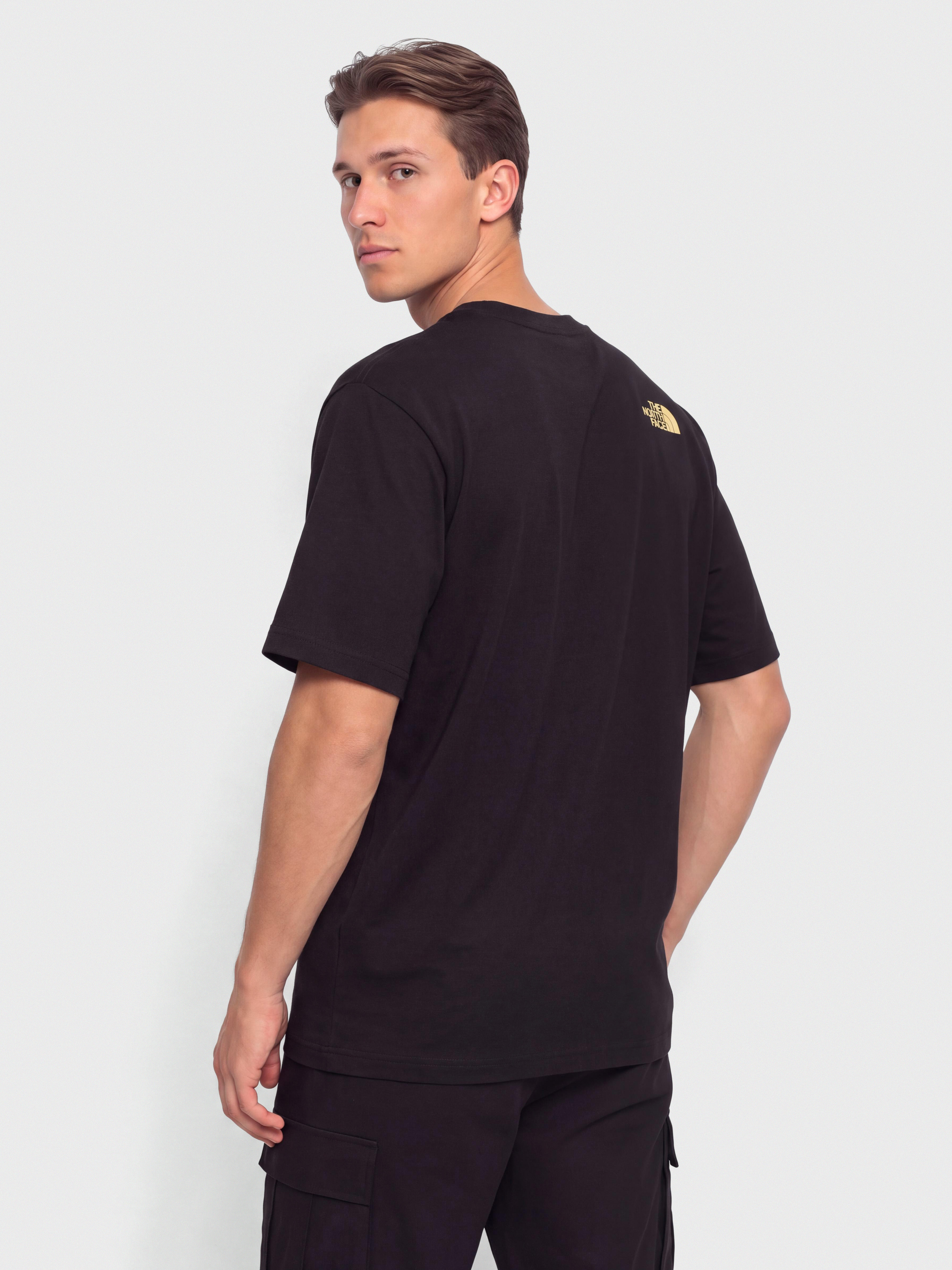 Tričko The North Face Logo Twist Relaxed (tnf black)