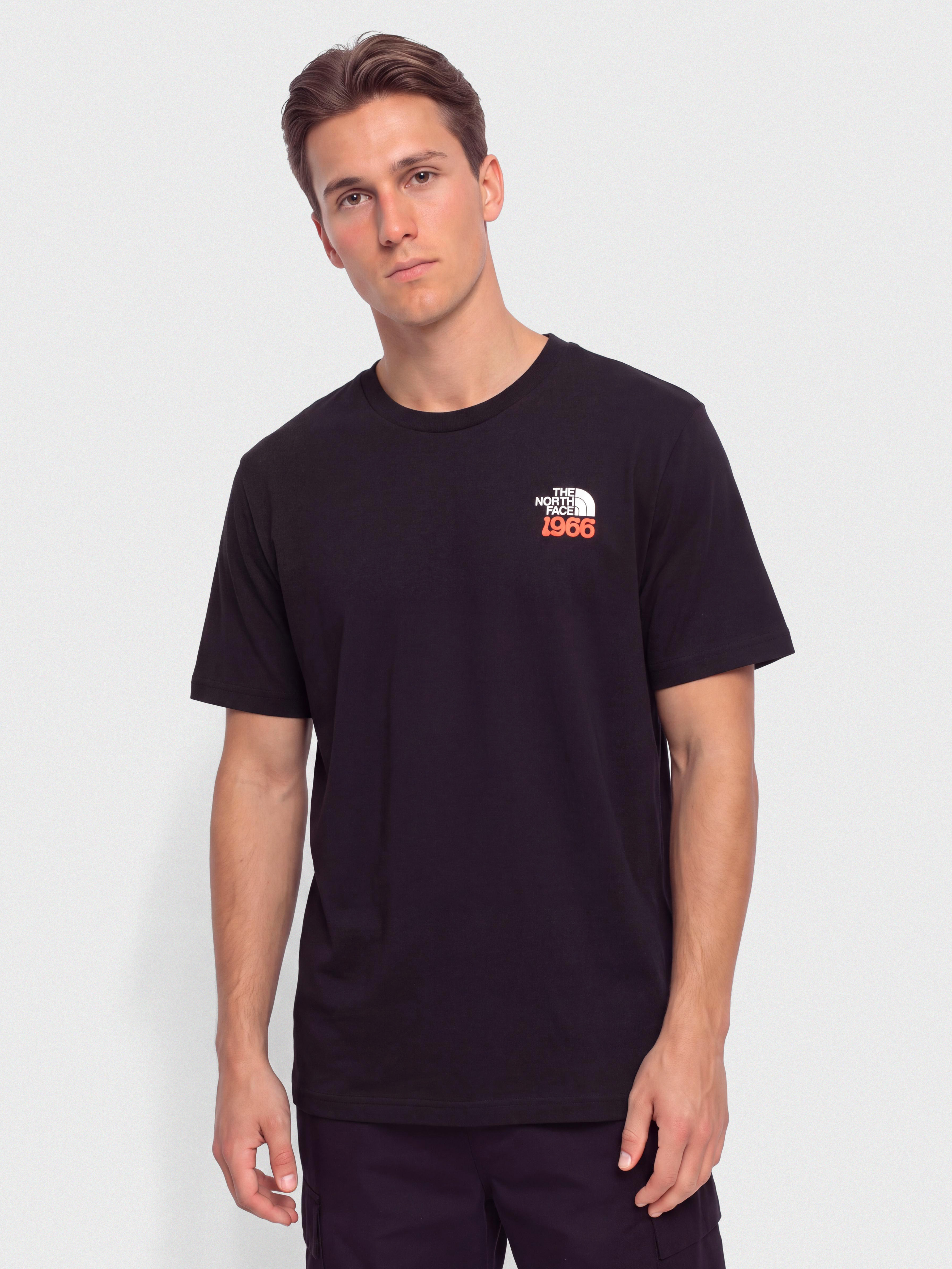 Tričko The North Face Half Dome Relaxed (tnf black)
