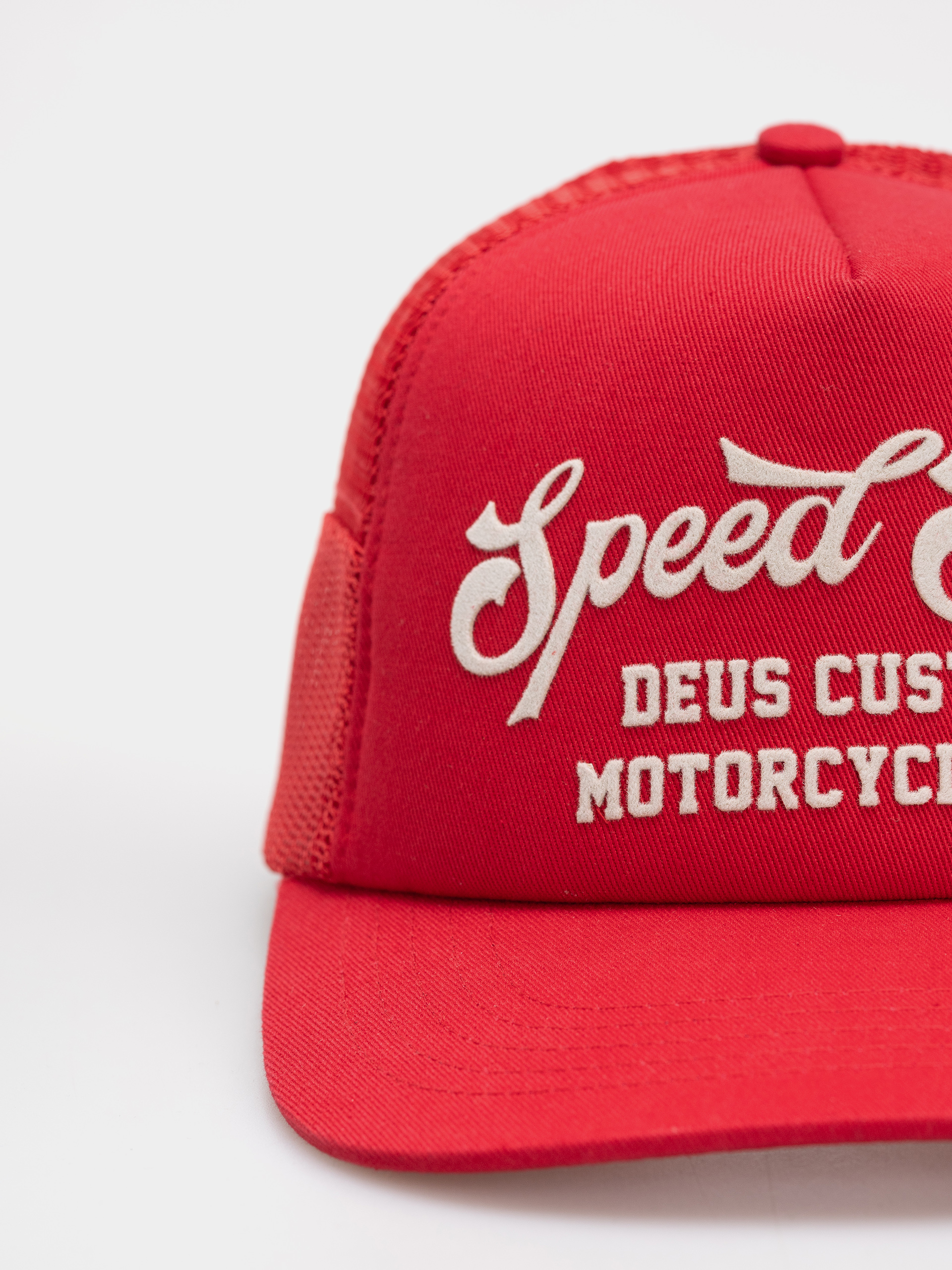 Kšiltovka  Deus Ex Machina Welcome Trucker (cherry red)