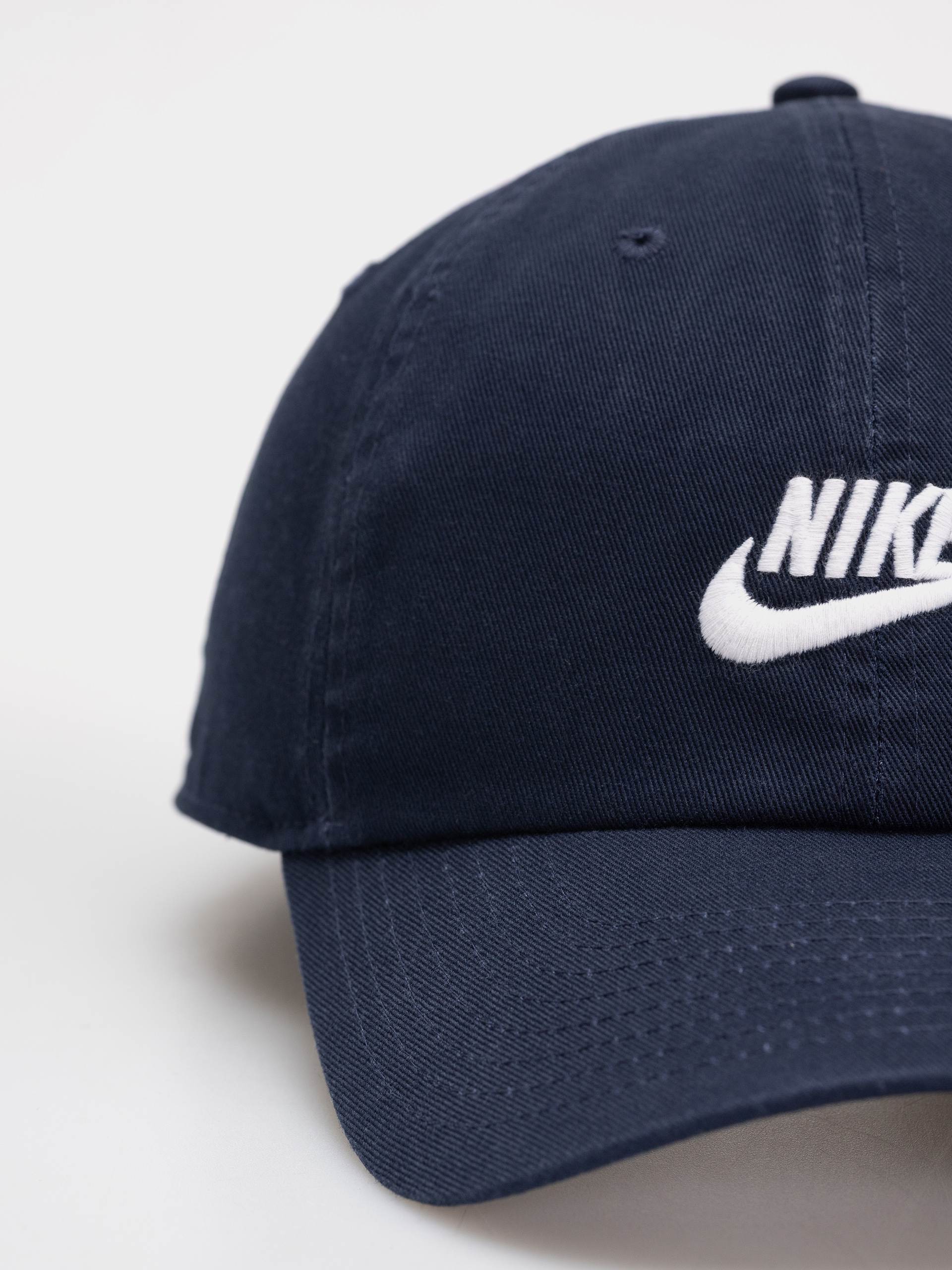 Kšiltovka  Nike SB Nike Club Futura (obsidian/white)