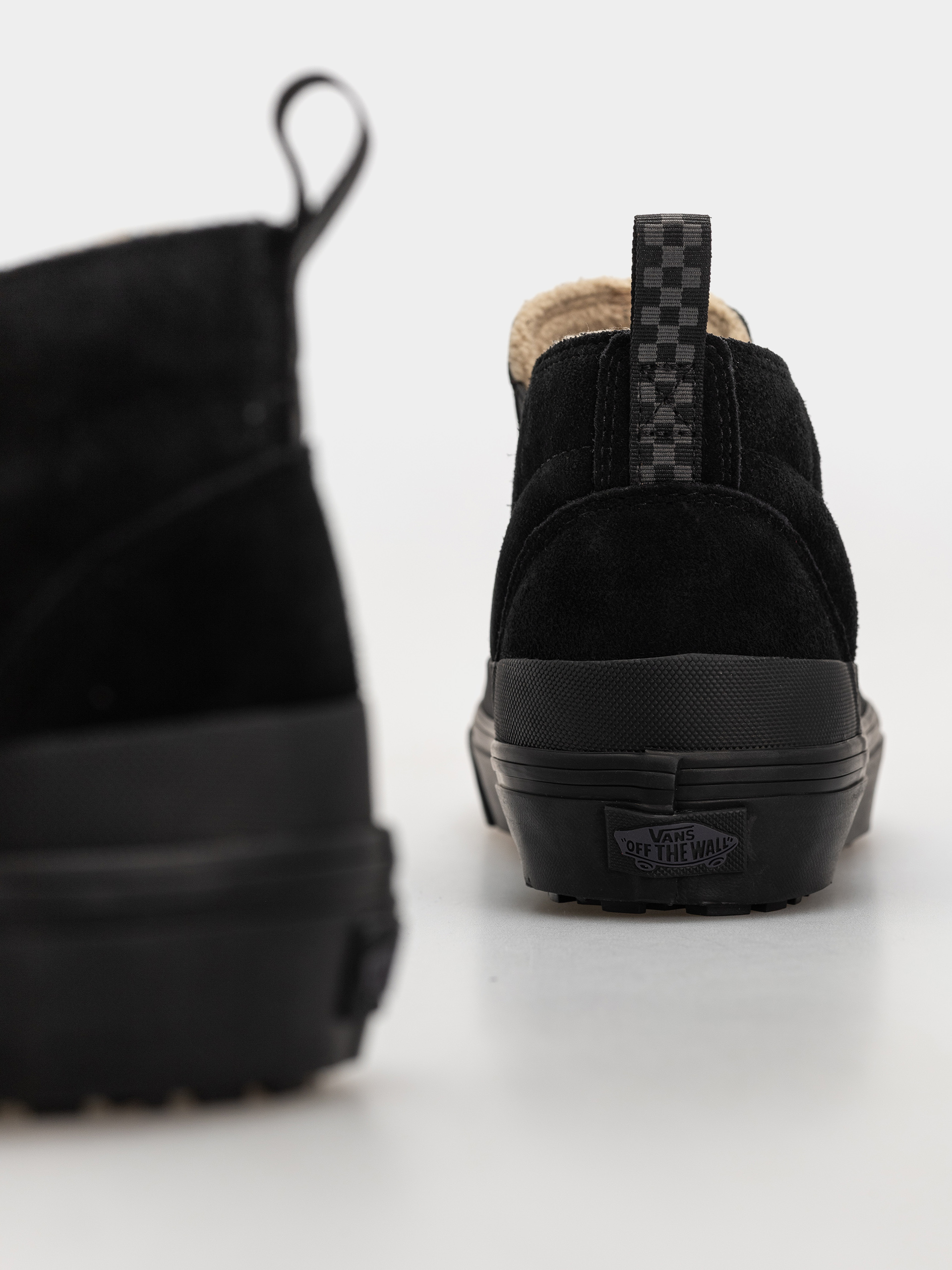 Boty Vans Mid Slip Insulated (black)