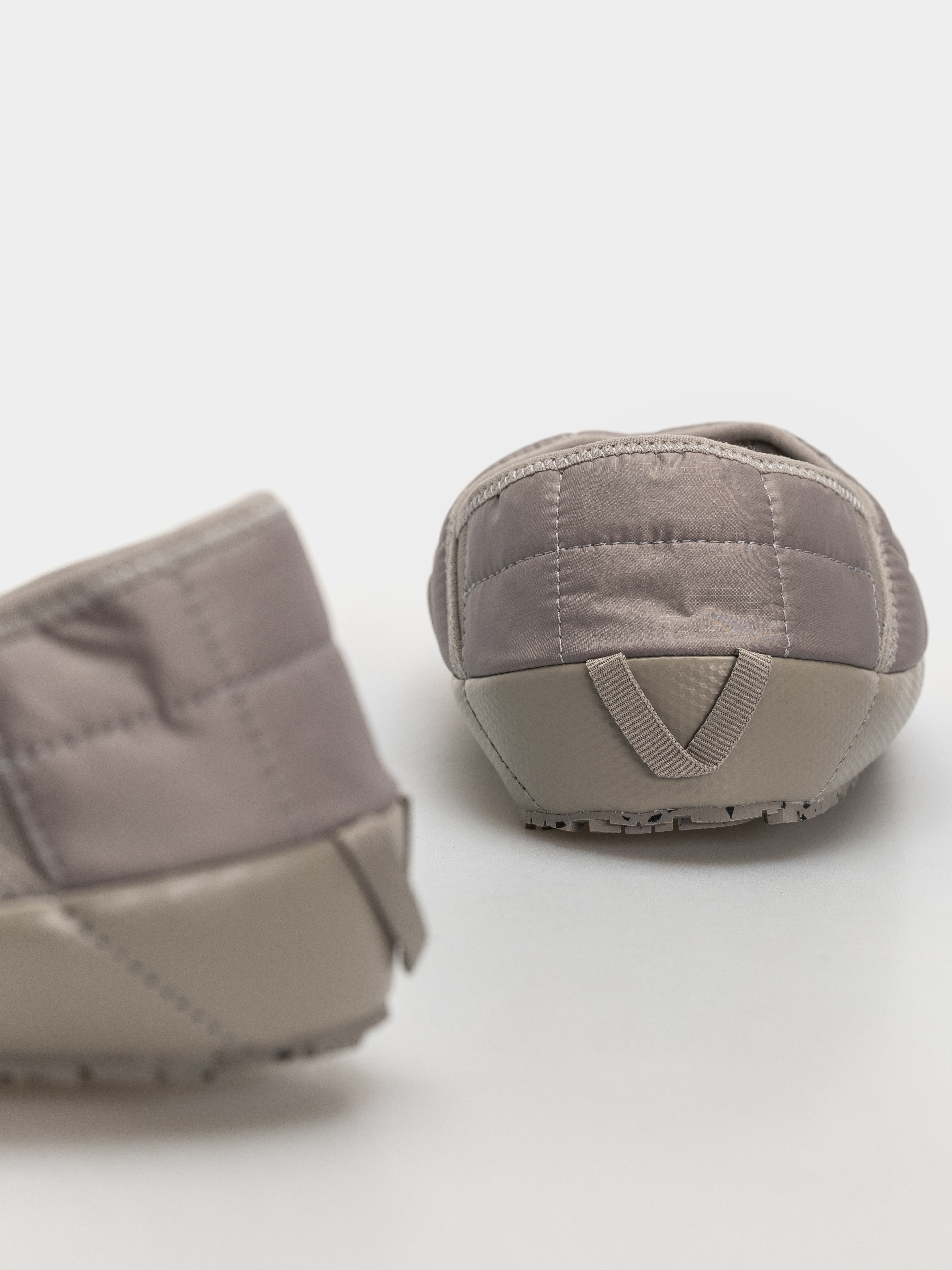 Boty The North Face Thermoball Traction Mule V (stone slab/calacatta)