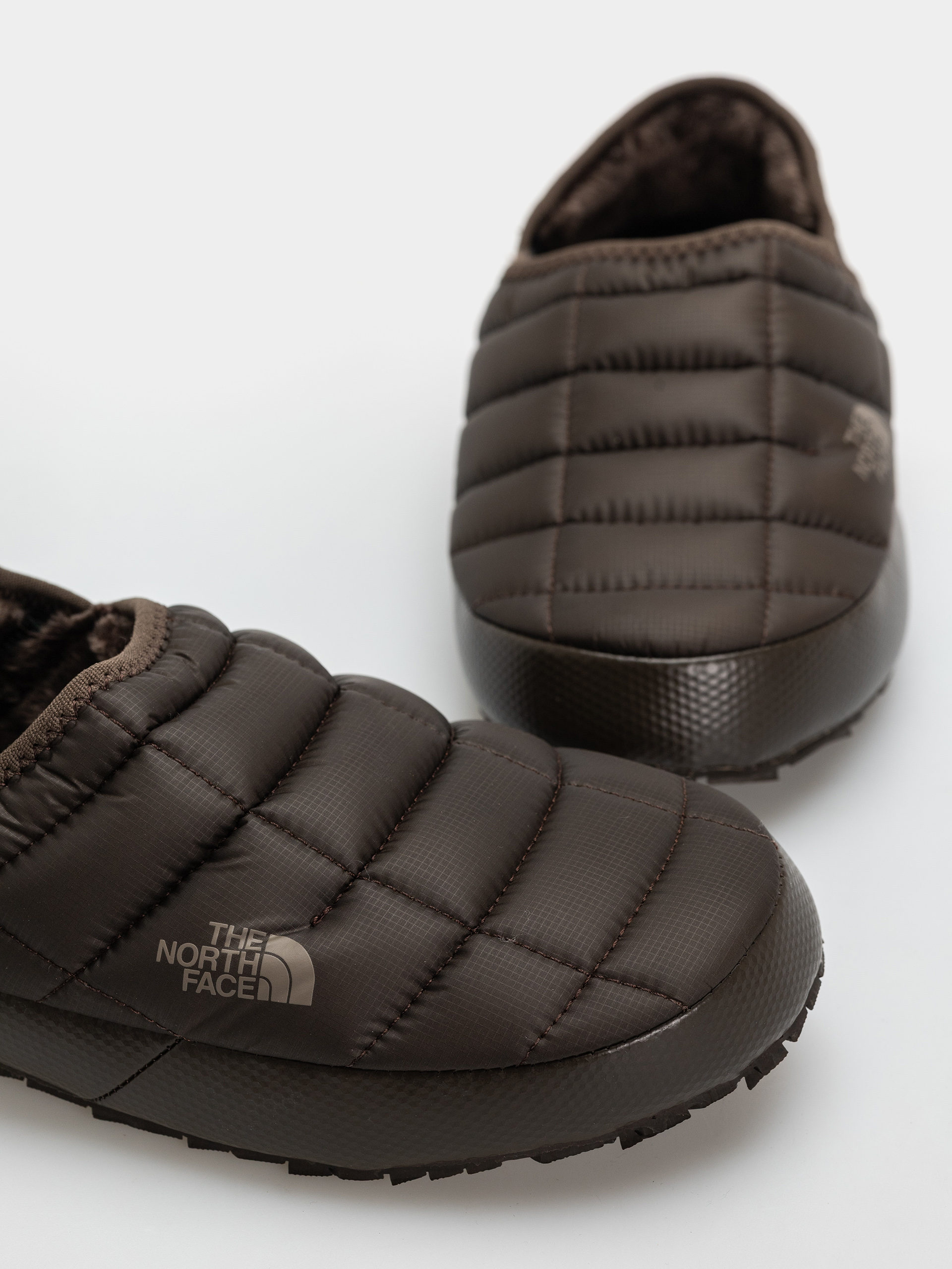 Boty The North Face Thermoball Traction Mule V Wmn (dark chestnut/dark chestnut)