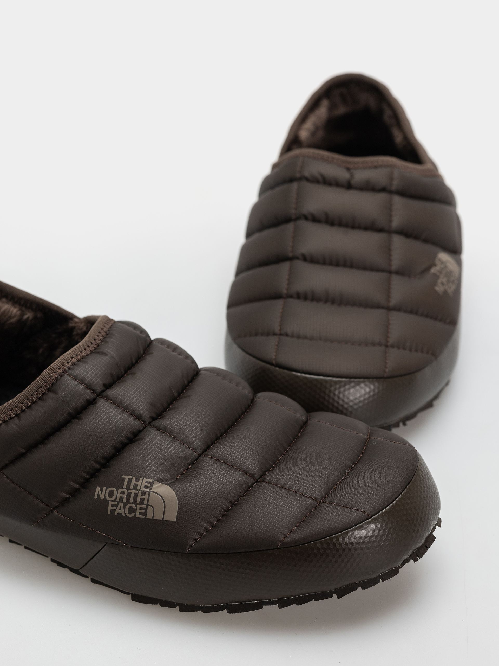 Boty The North Face Thermoball Traction Mule V (dark chestnut/tnf black)