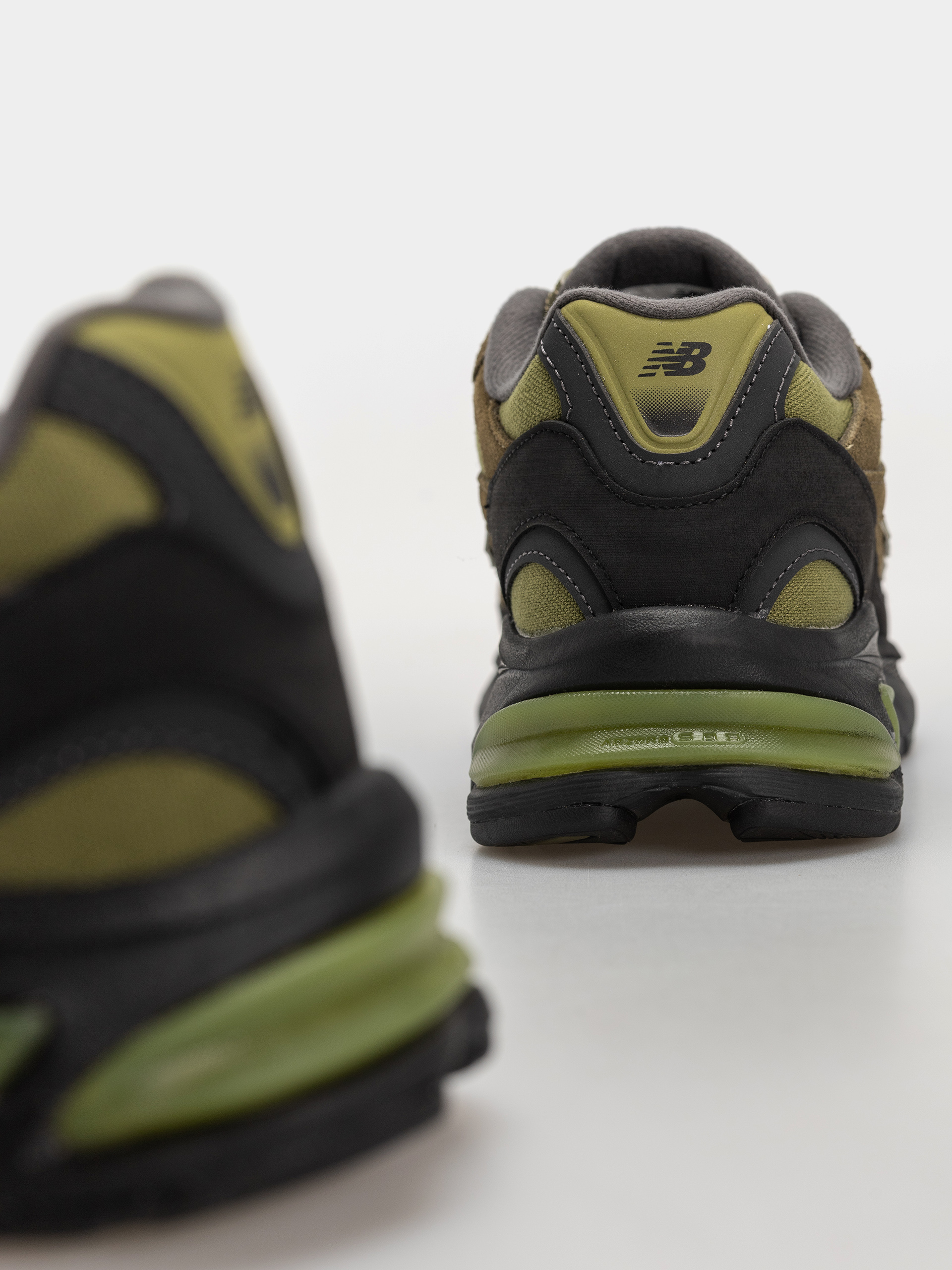 Boty New Balance 2010 (wakame/black)
