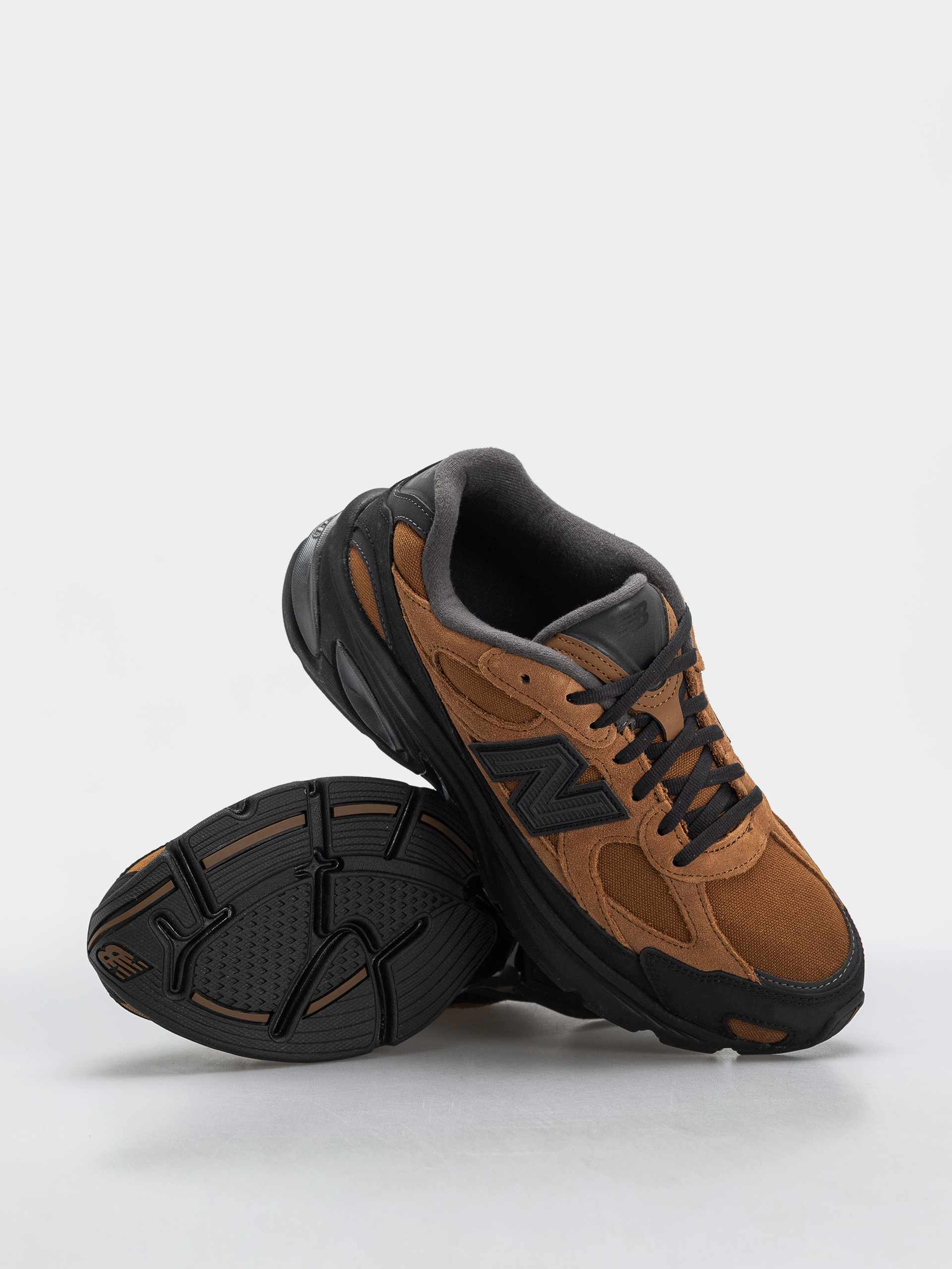 Boty New Balance 2010 (breakfast tea/black)