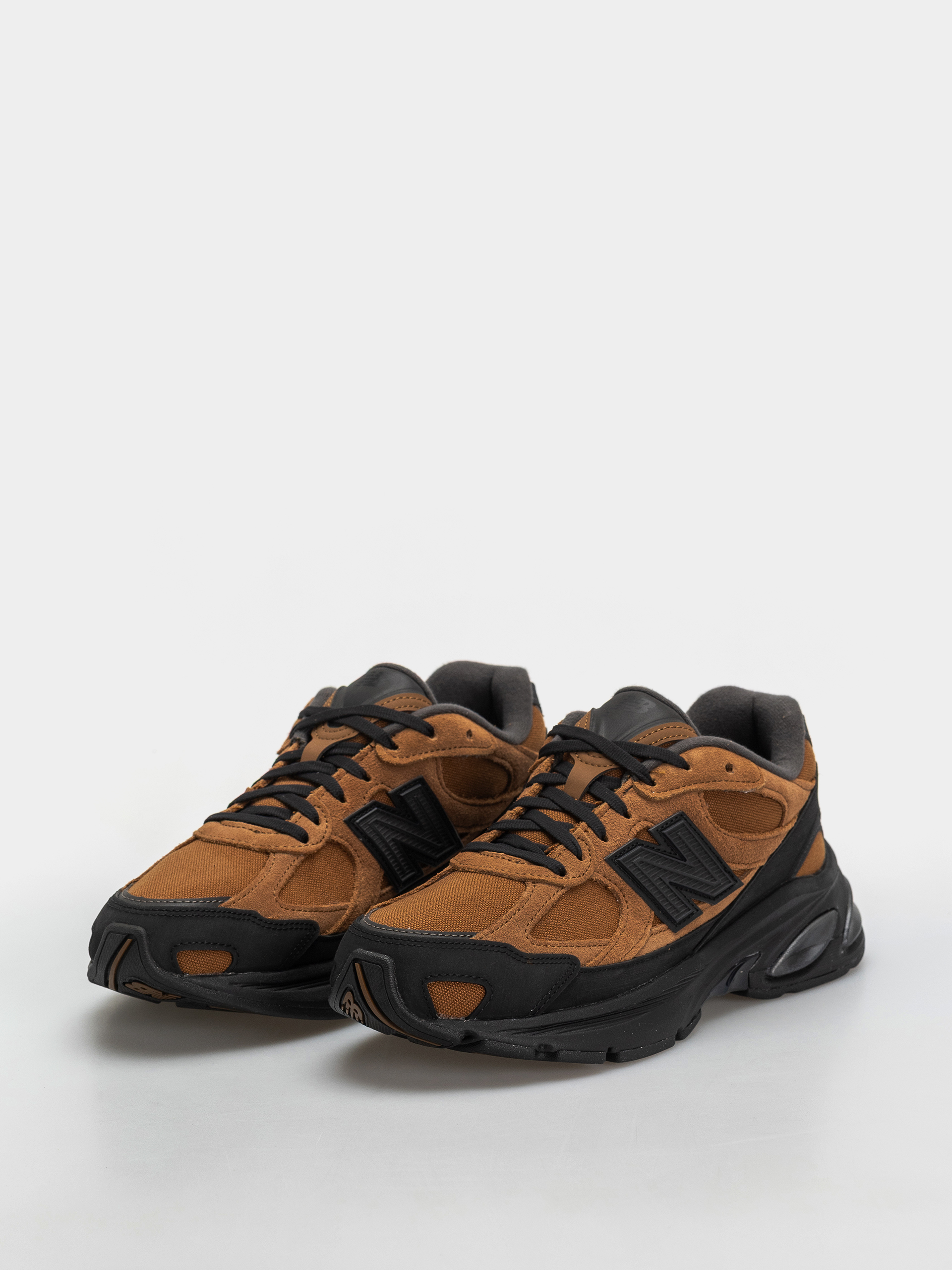 Boty New Balance 2010 (breakfast tea/black)