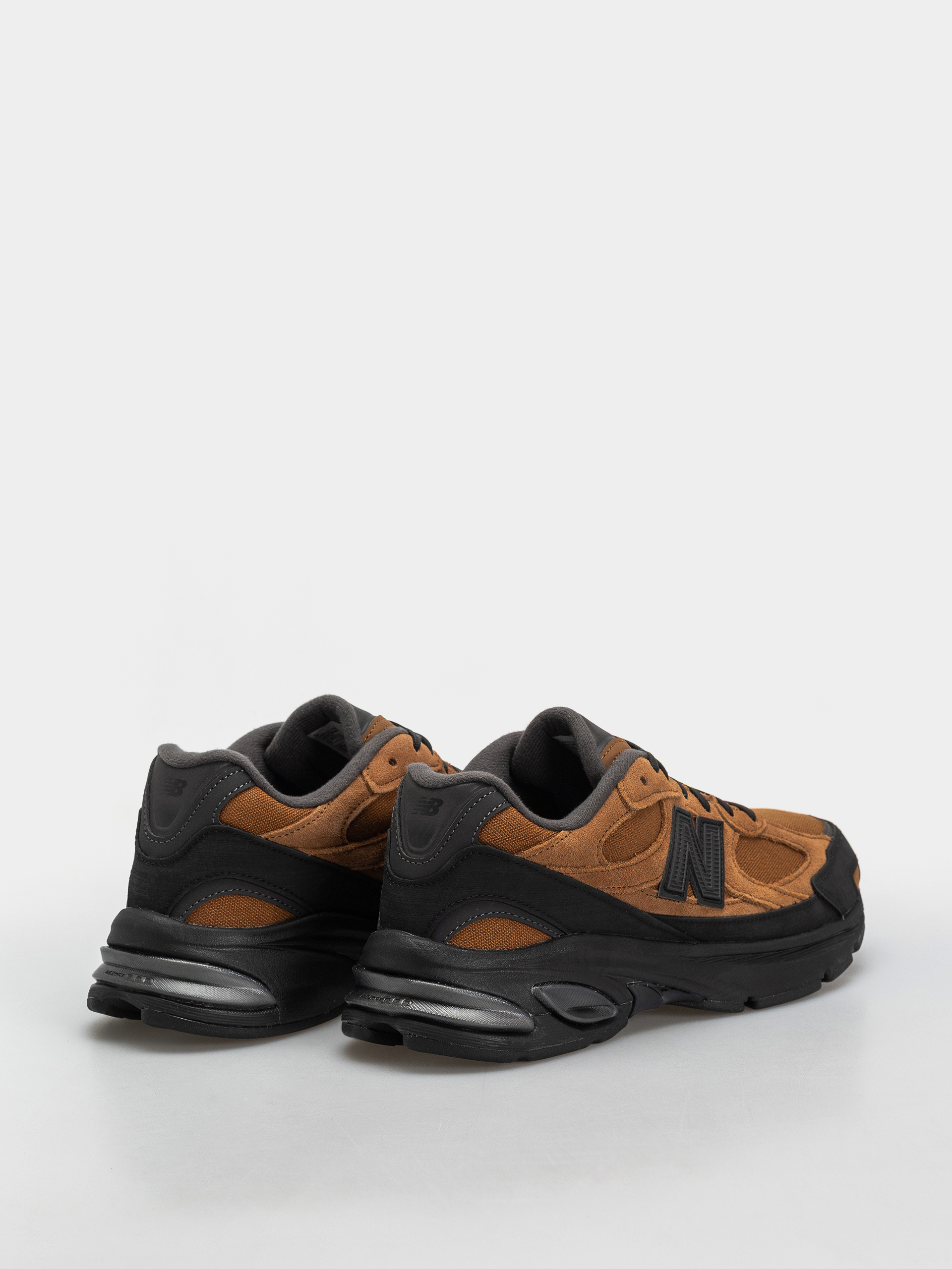 Boty New Balance 2010 (breakfast tea/black)