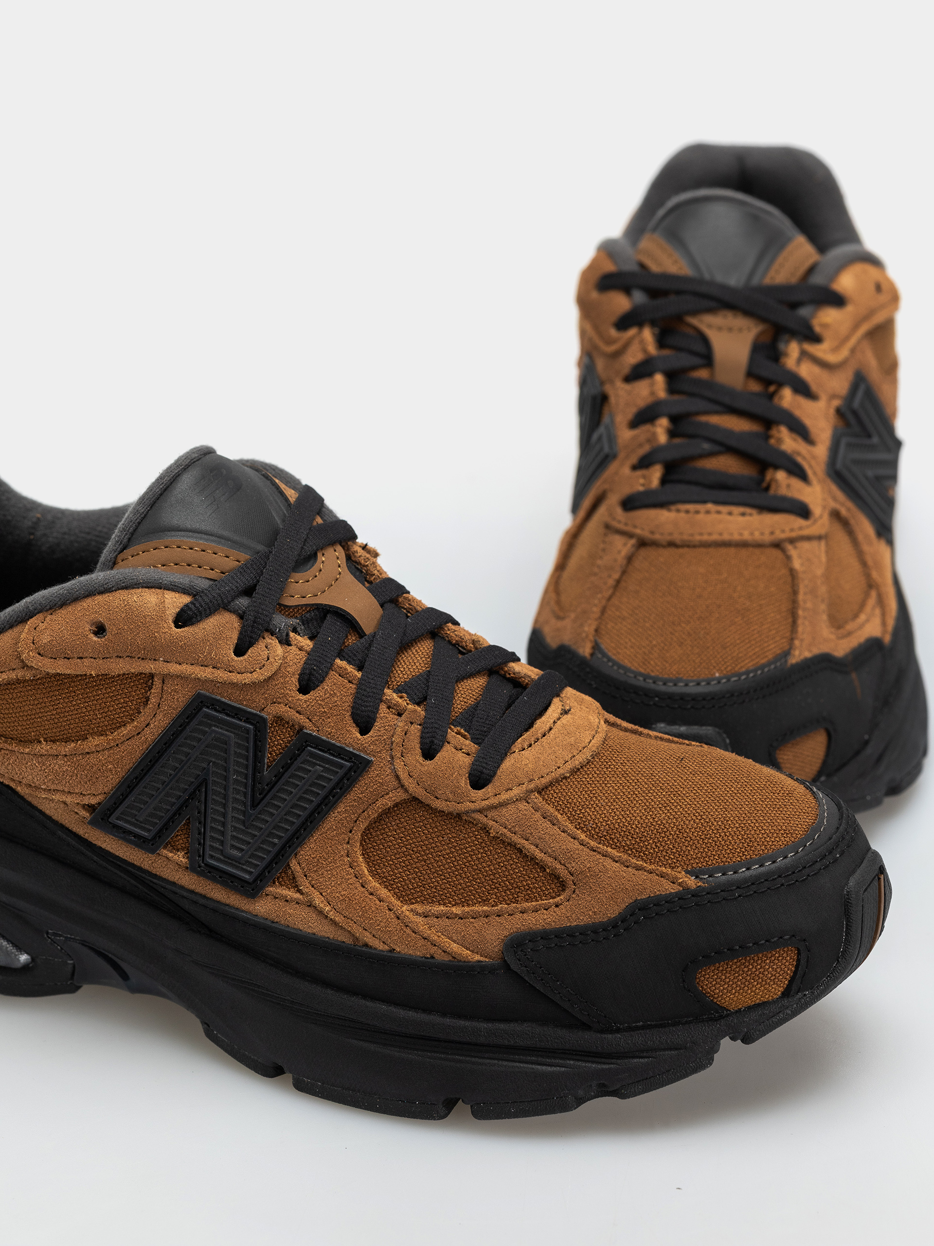 Boty New Balance 2010 (breakfast tea/black)