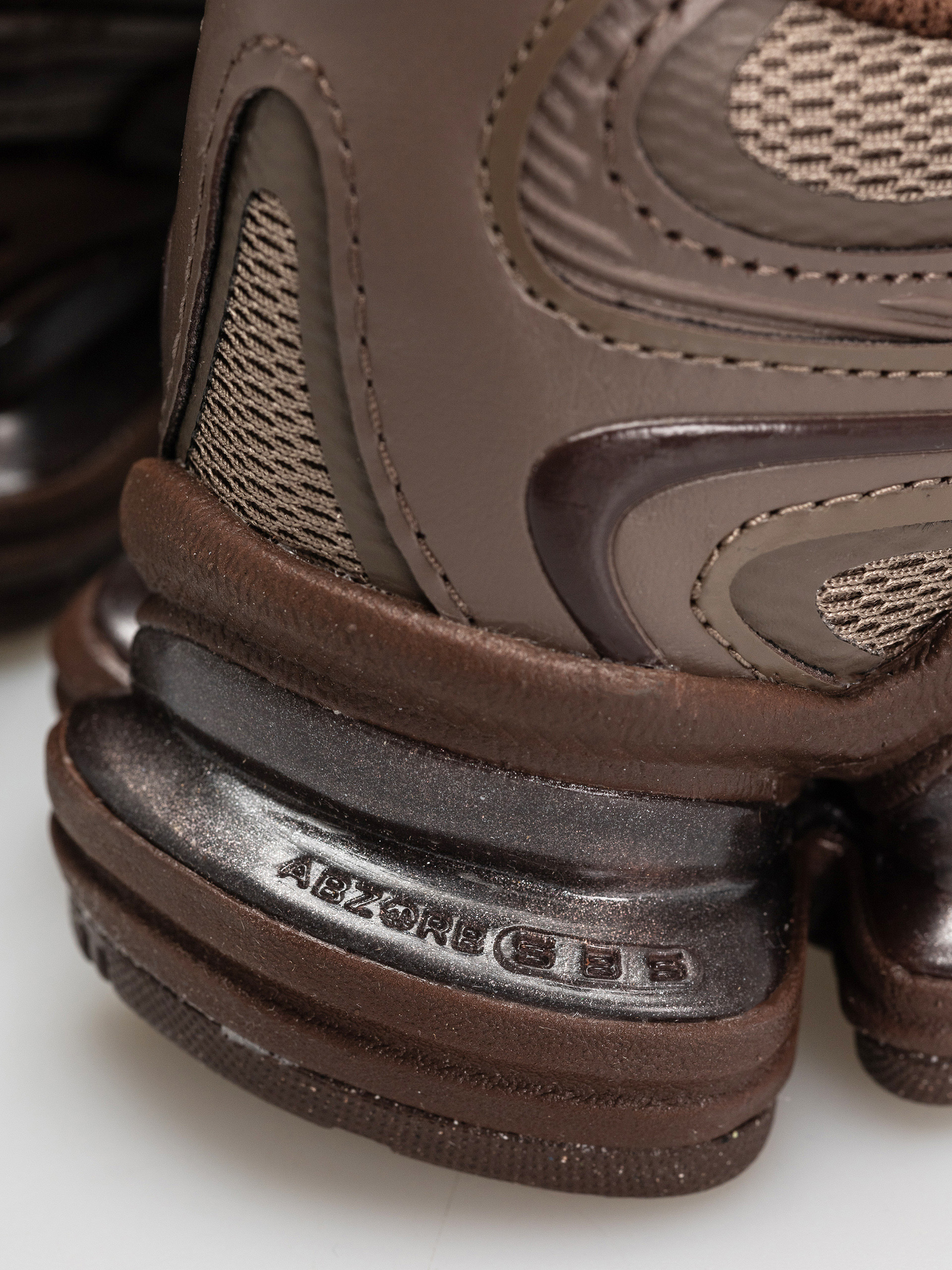 Boty New Balance 2000 (thunder brown/pumpernickel)