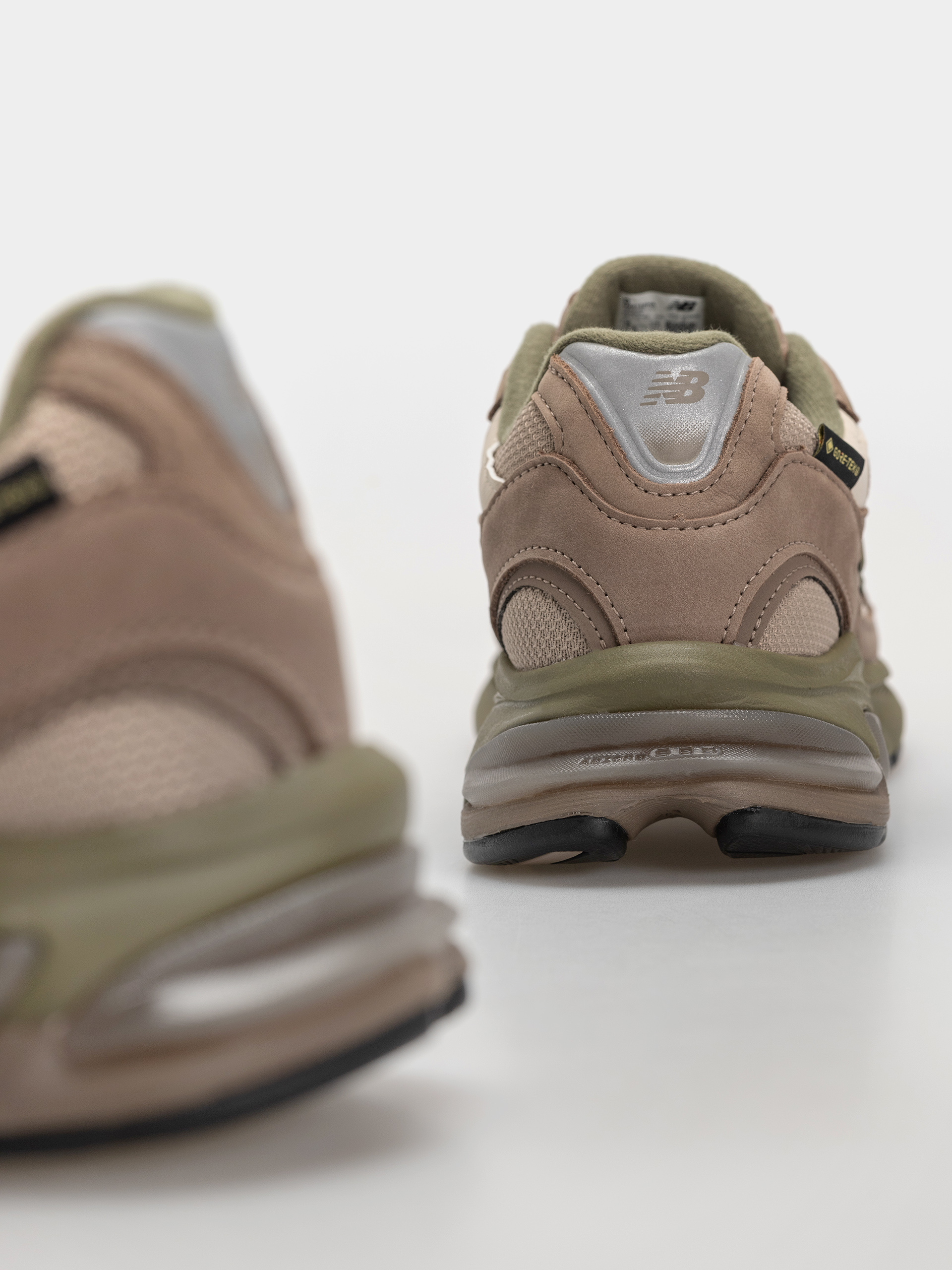Boty New Balance 2010 (light mushroom/timberwolf)