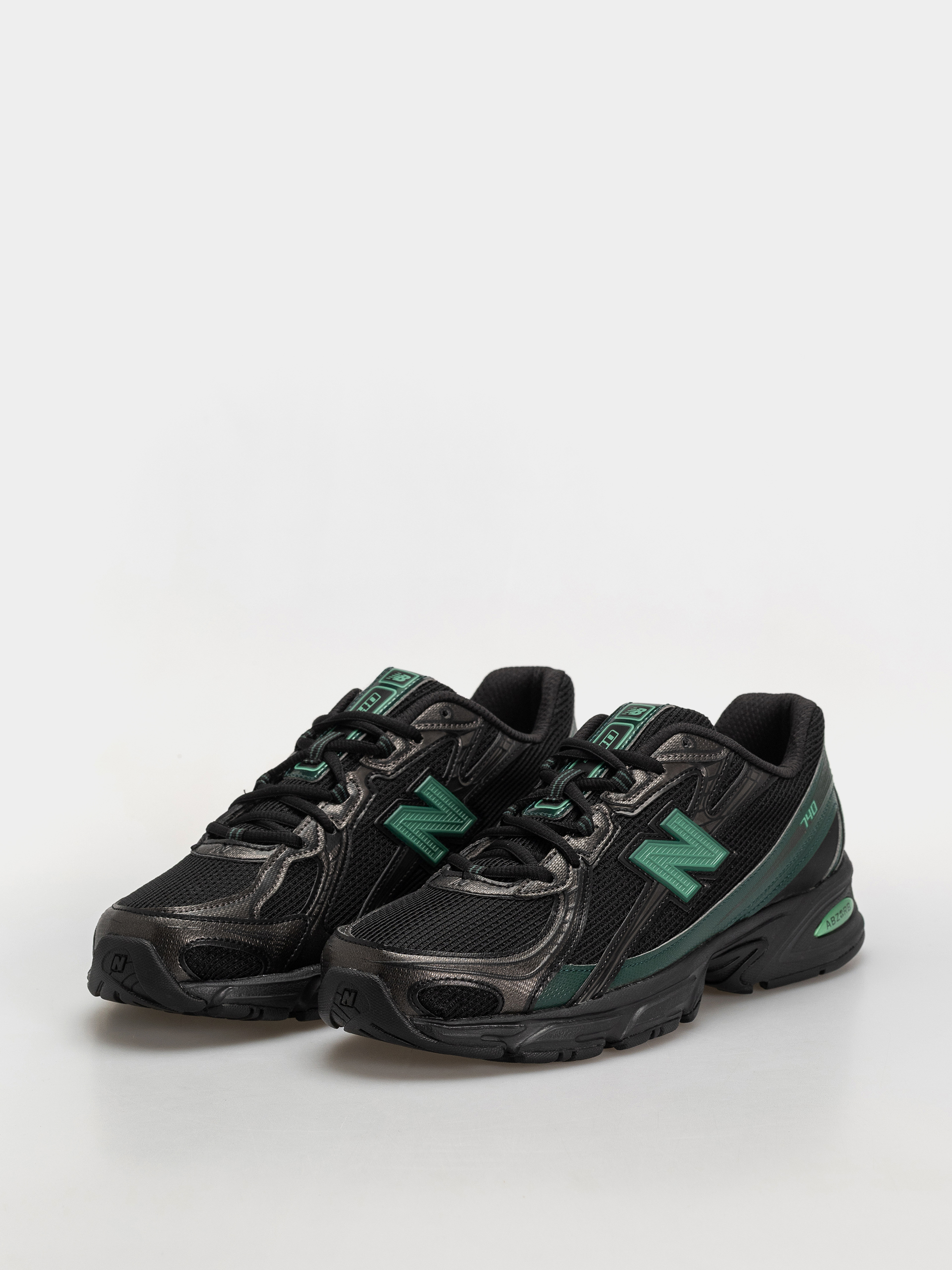 Boty New Balance 740 (black/nordic green)
