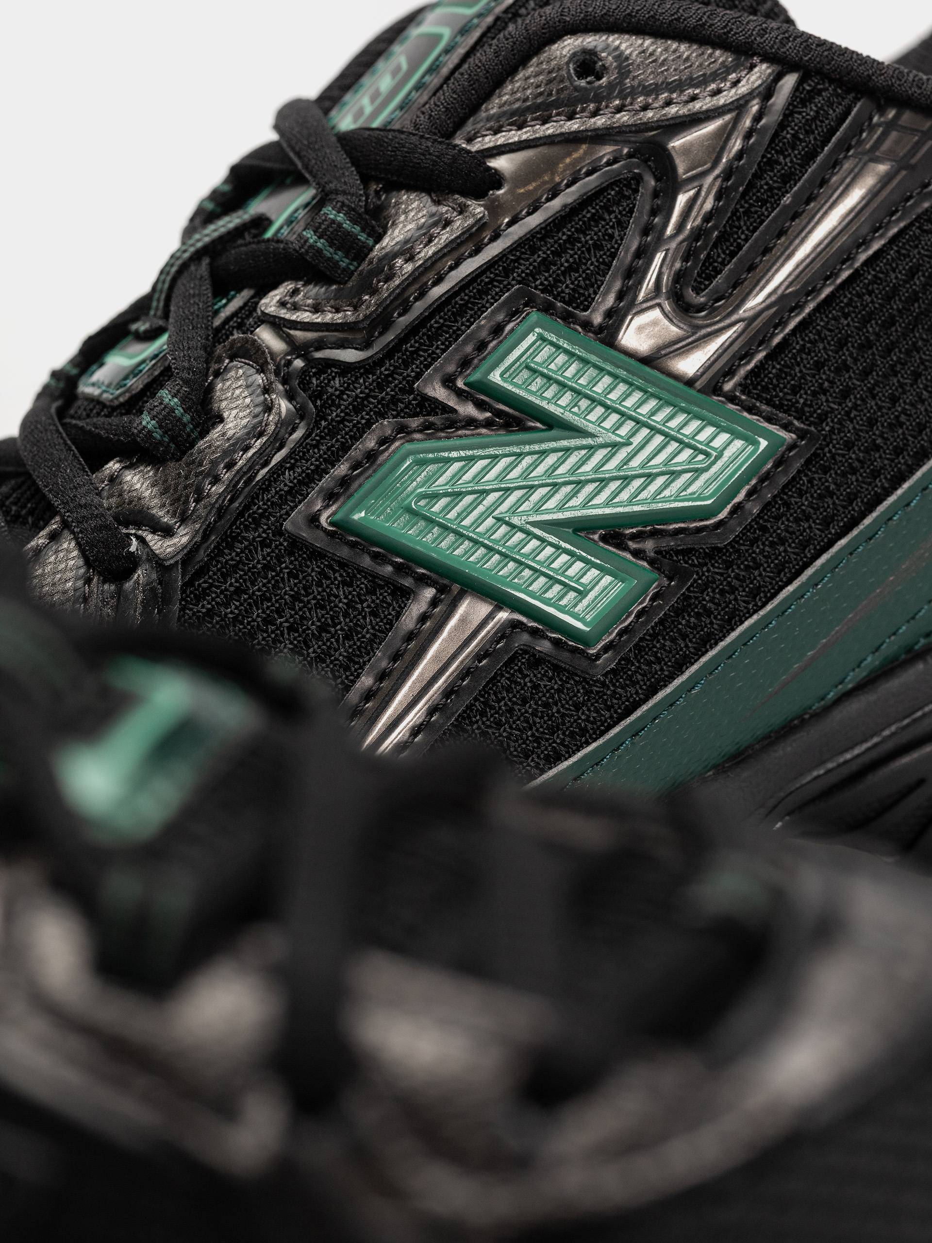 Boty New Balance 740 (black/nordic green)