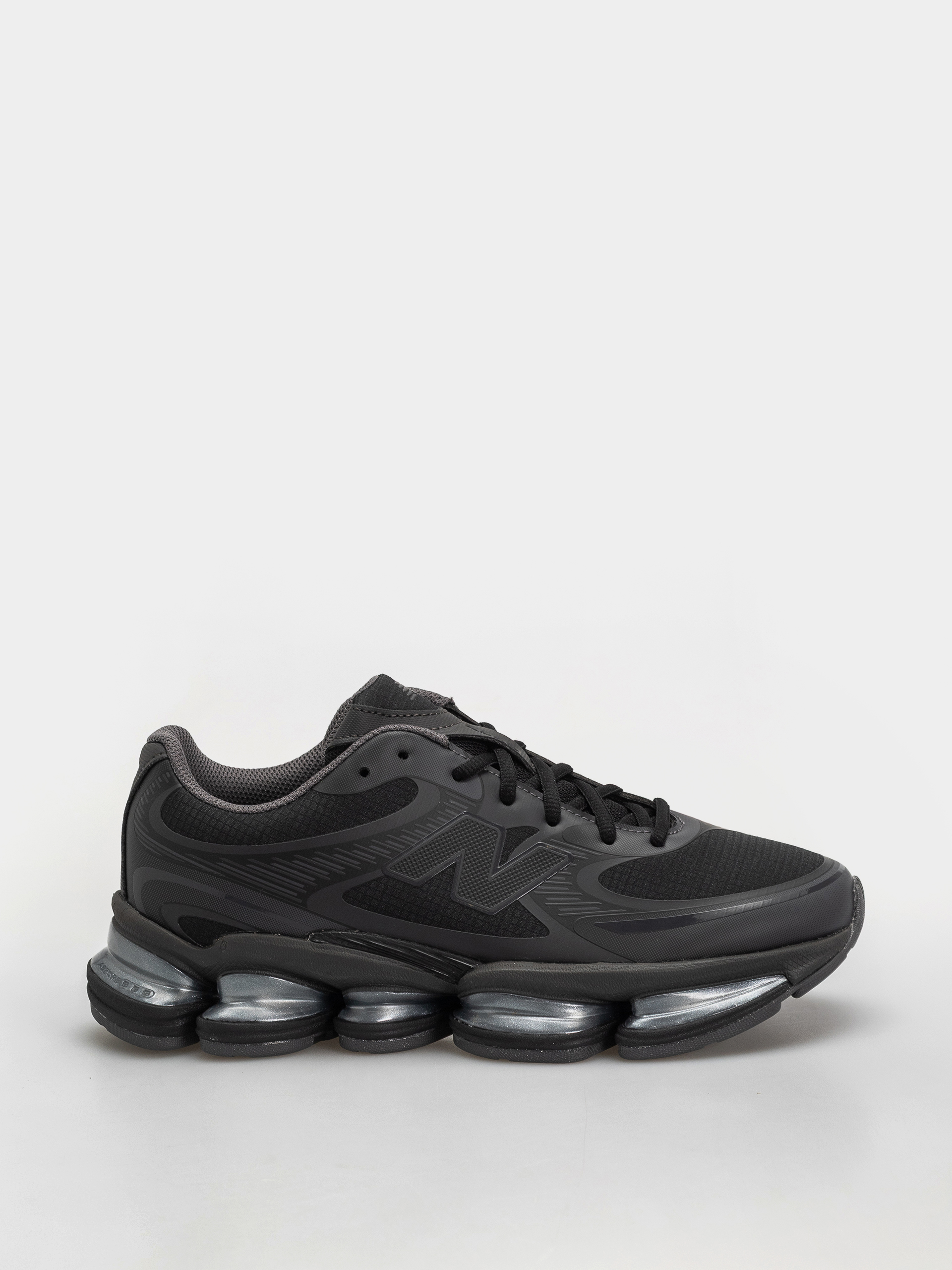 Boty New Balance 2000 (black/black cement/magnet)