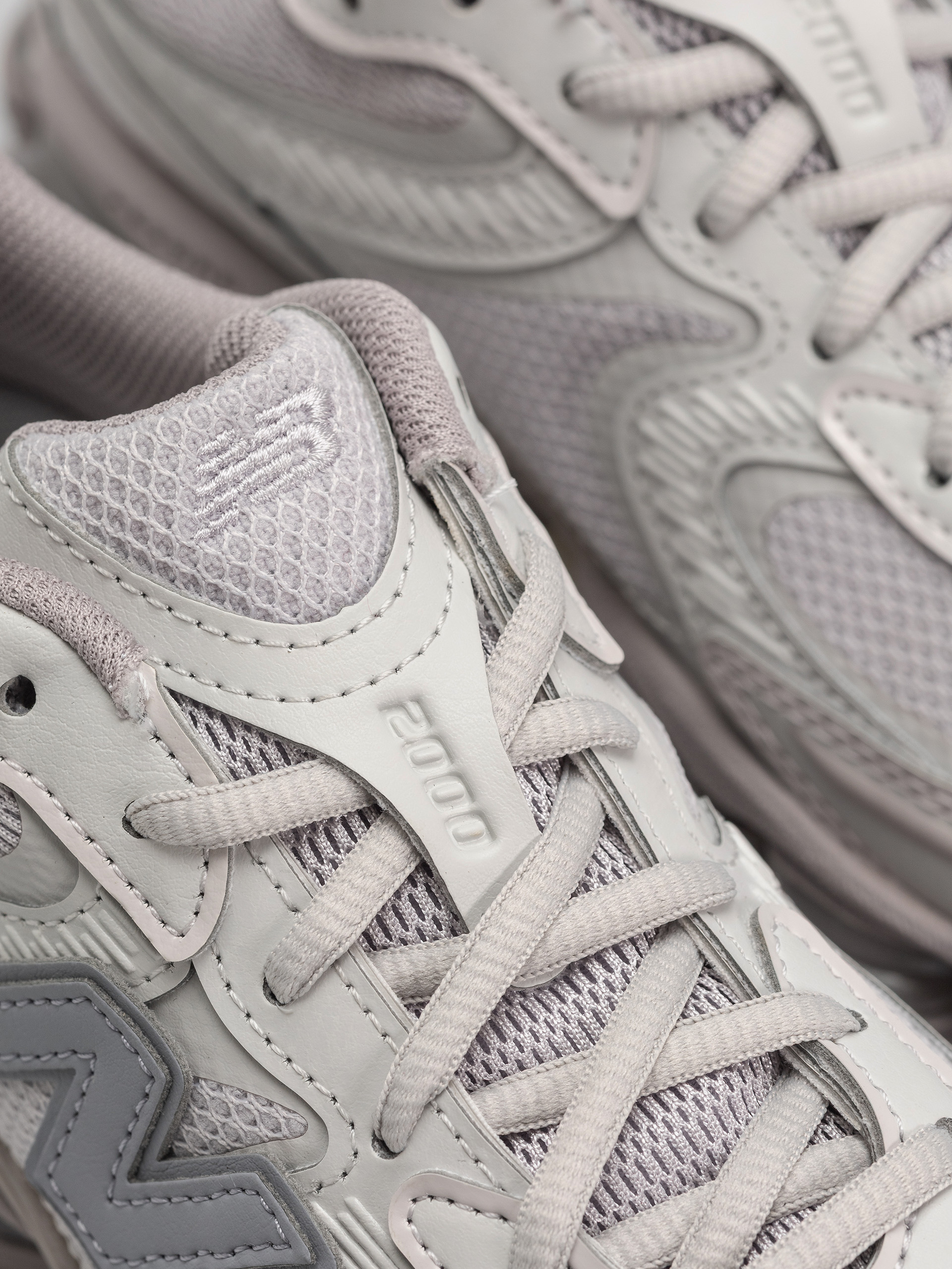Boty New Balance 2000 (horizon grey/truffle salt)