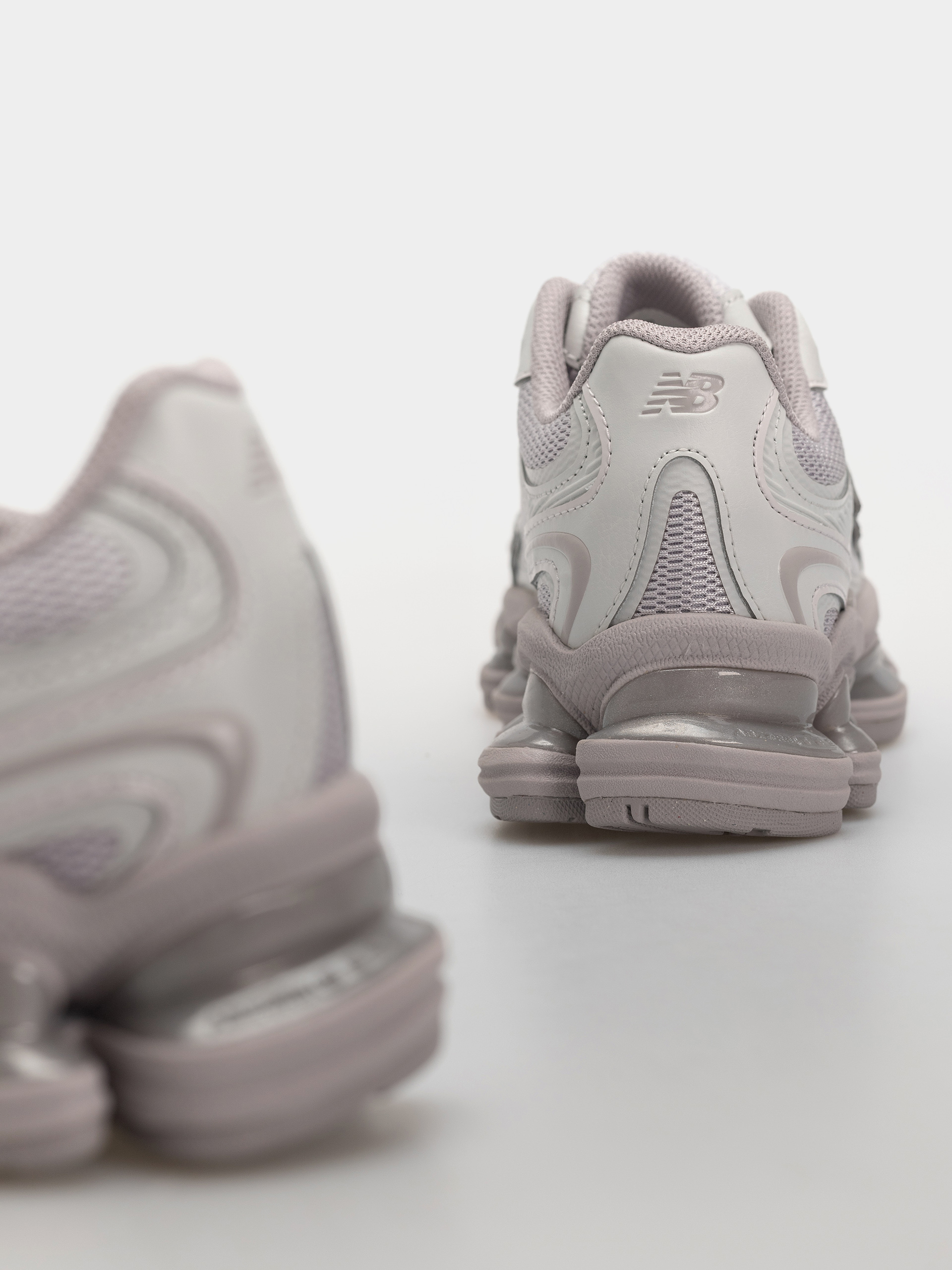Boty New Balance 2000 (horizon grey/truffle salt)