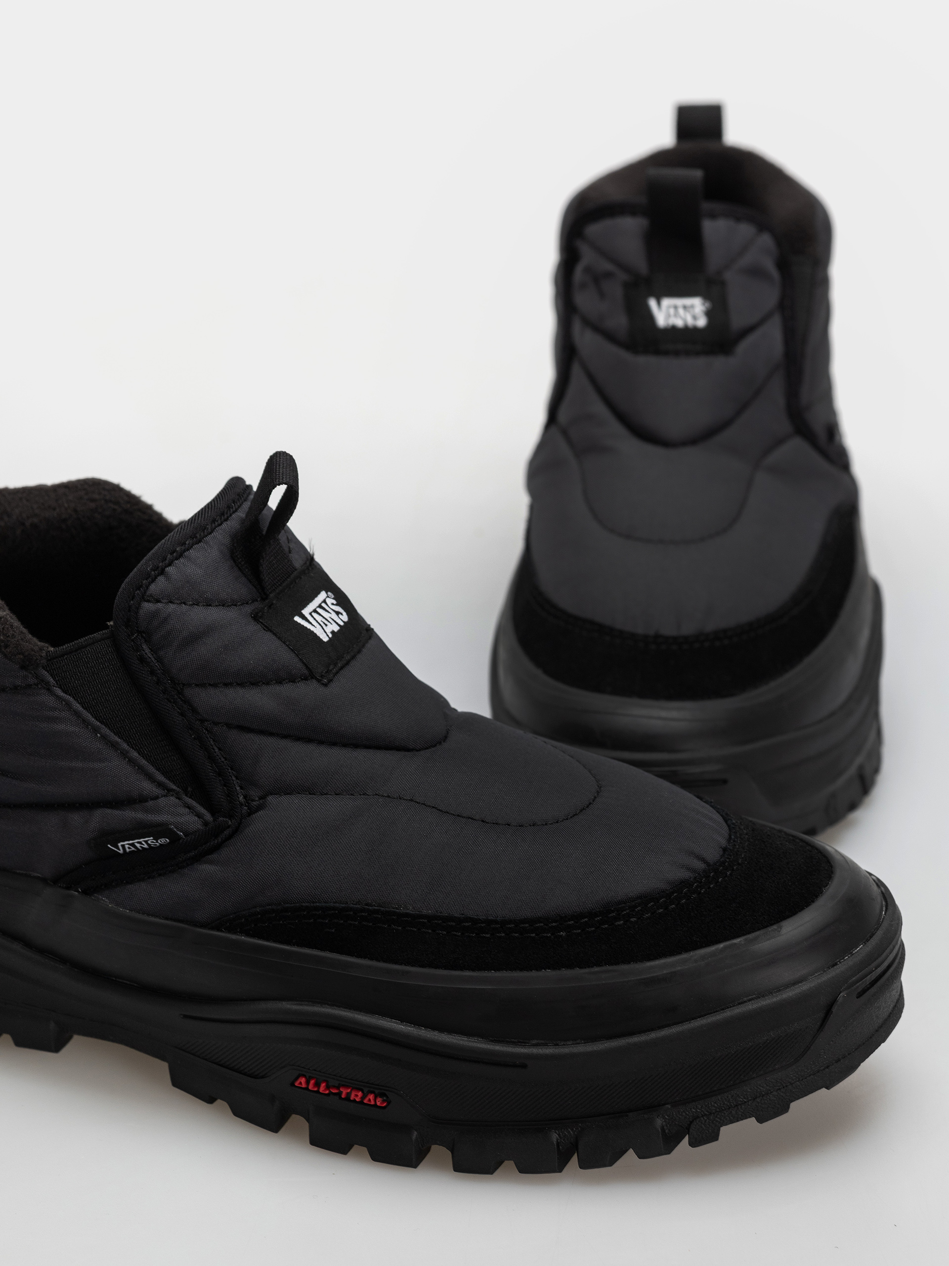 Boty Vans Mid Slip Puff (black/black)