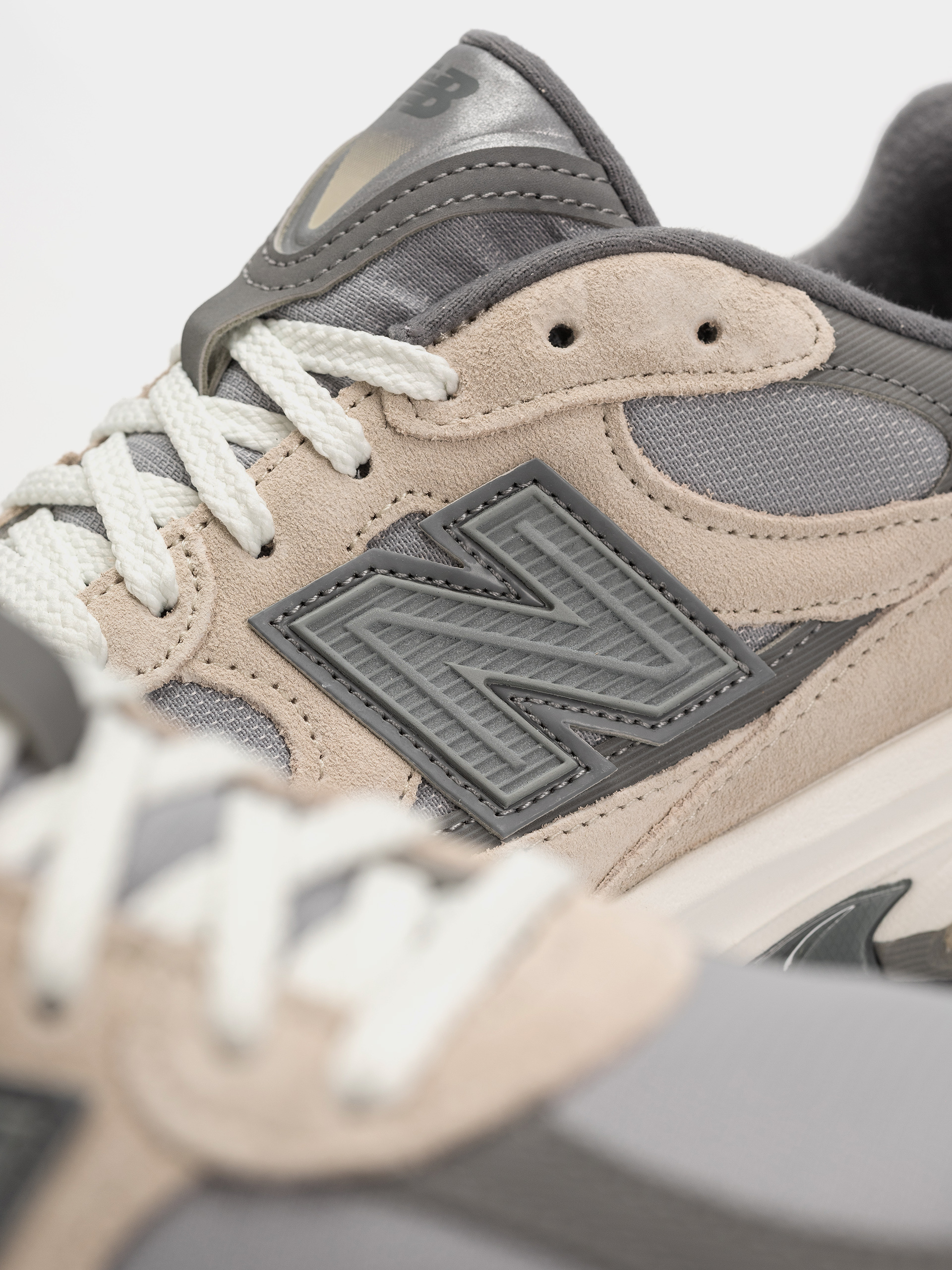 Boty New Balance 2010 (timberwolf/harbor grey)