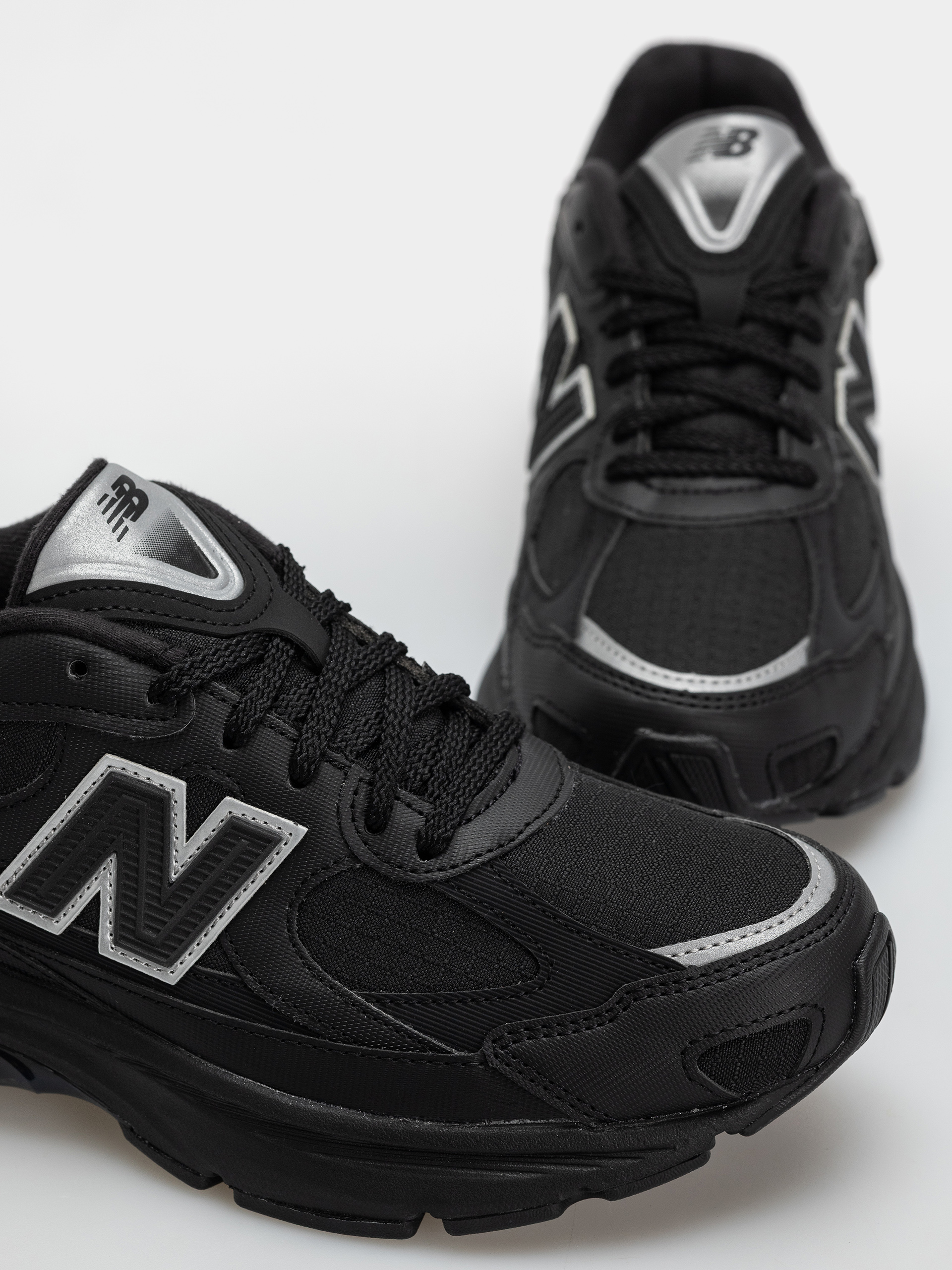 Boty New Balance 2010 (black/black)