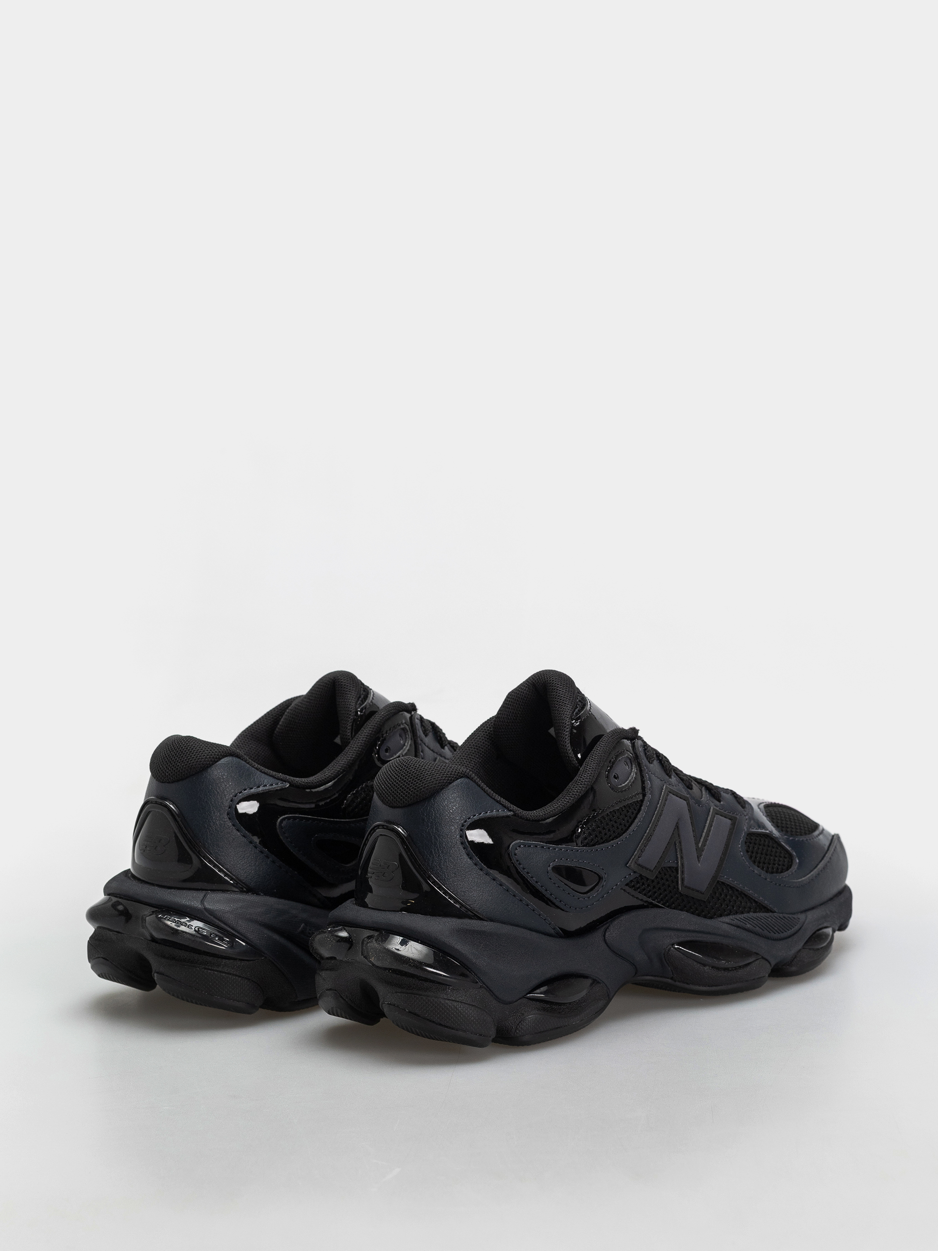 Boty New Balance 983 (black/dark night)