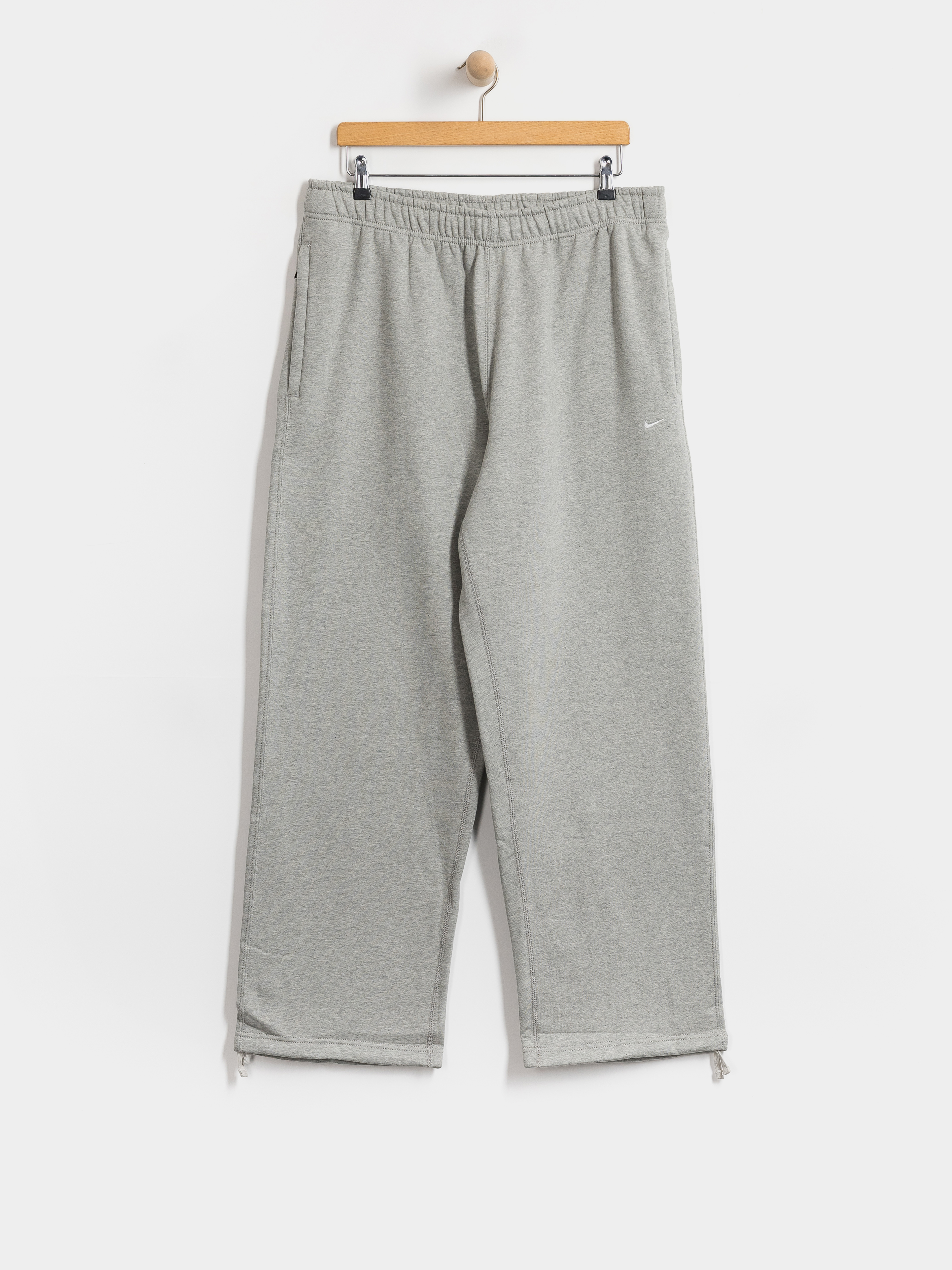 Kalhoty Nike SB Solo Swoosh Loose (dk grey heather/lt smoke grey/white)