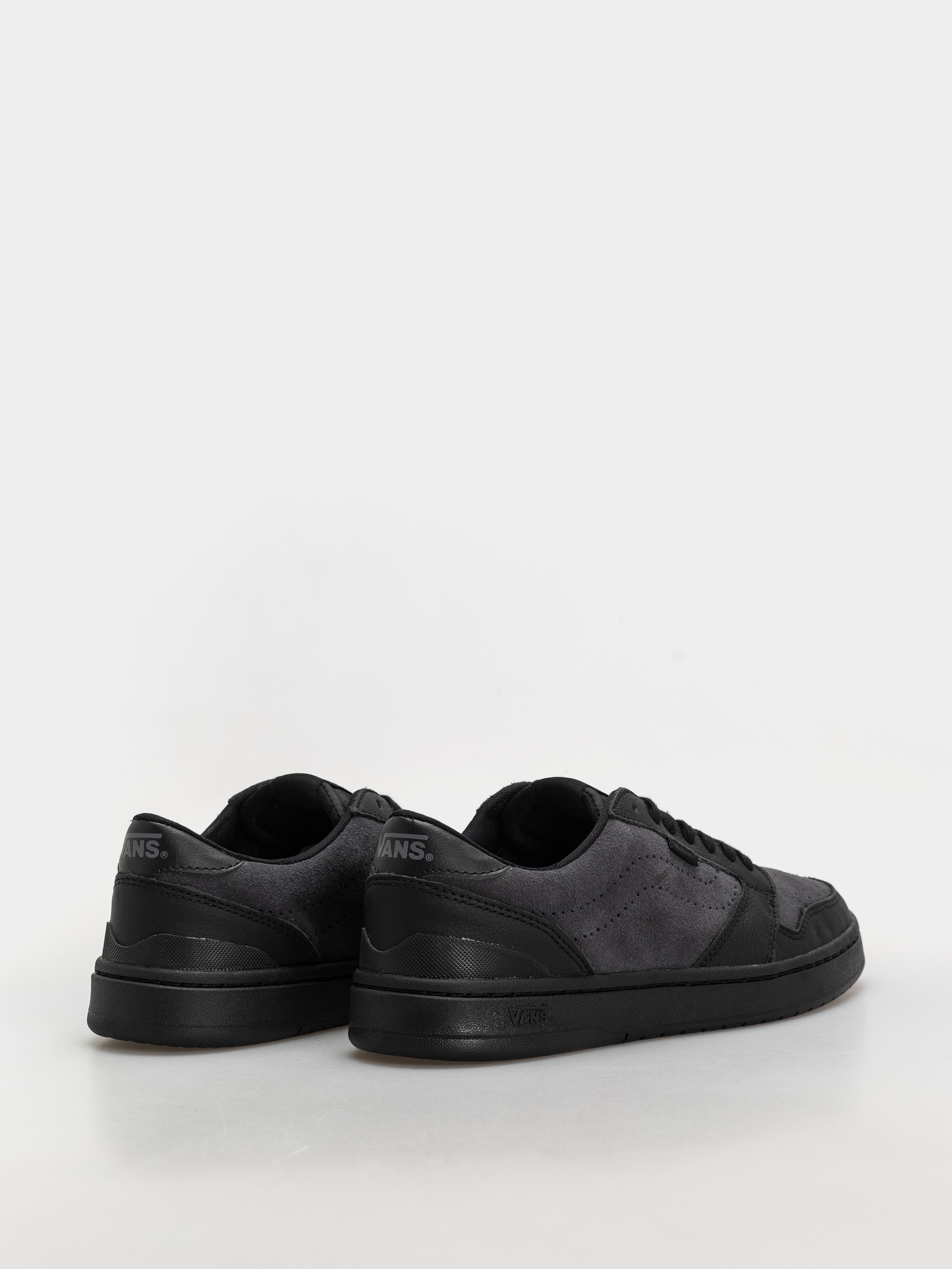 Boty Vans Court Low (black/gray)
