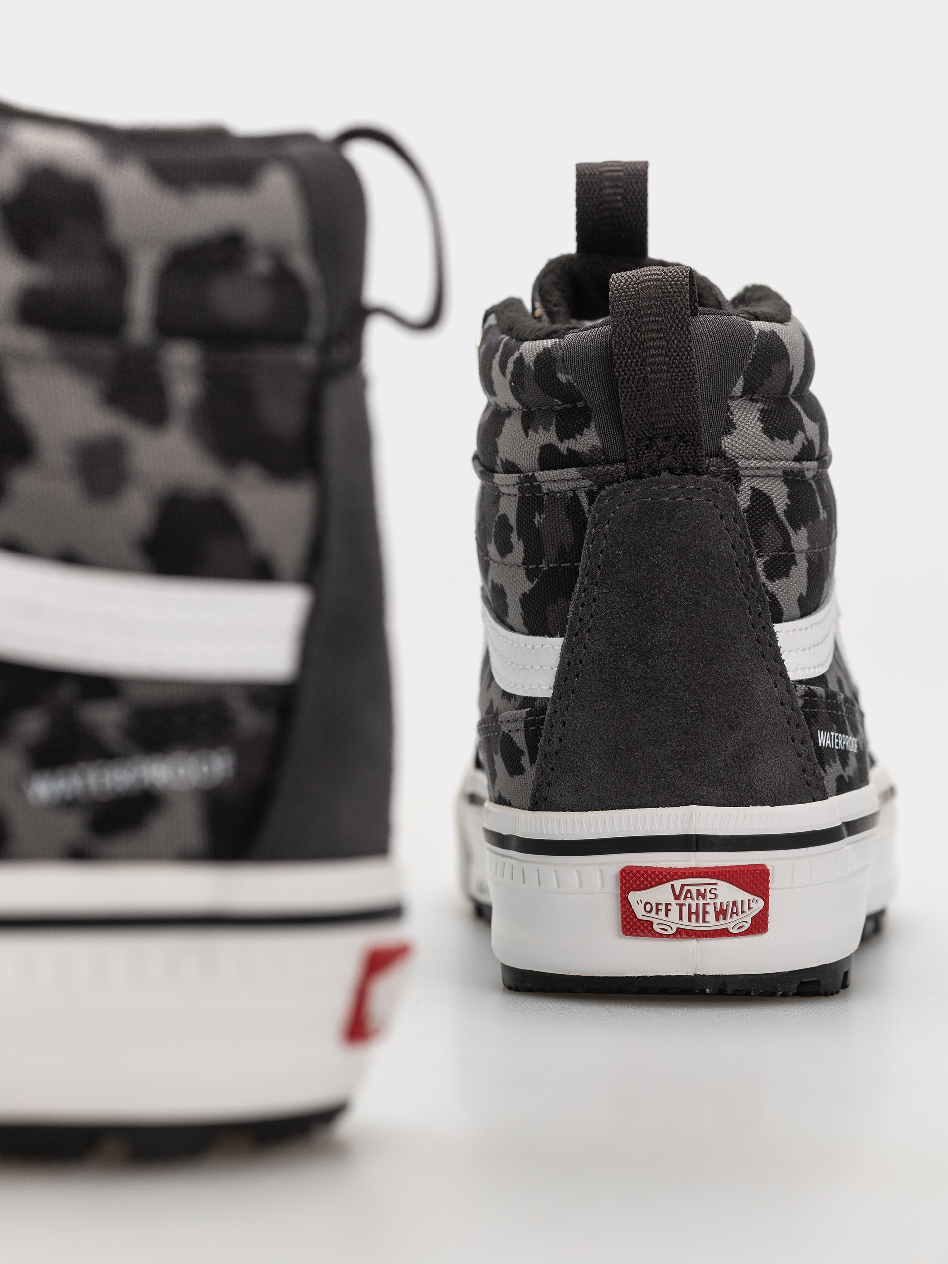 Boty Vans Sk8 Hi Waterproof Insulated Mte (charcoal grey)