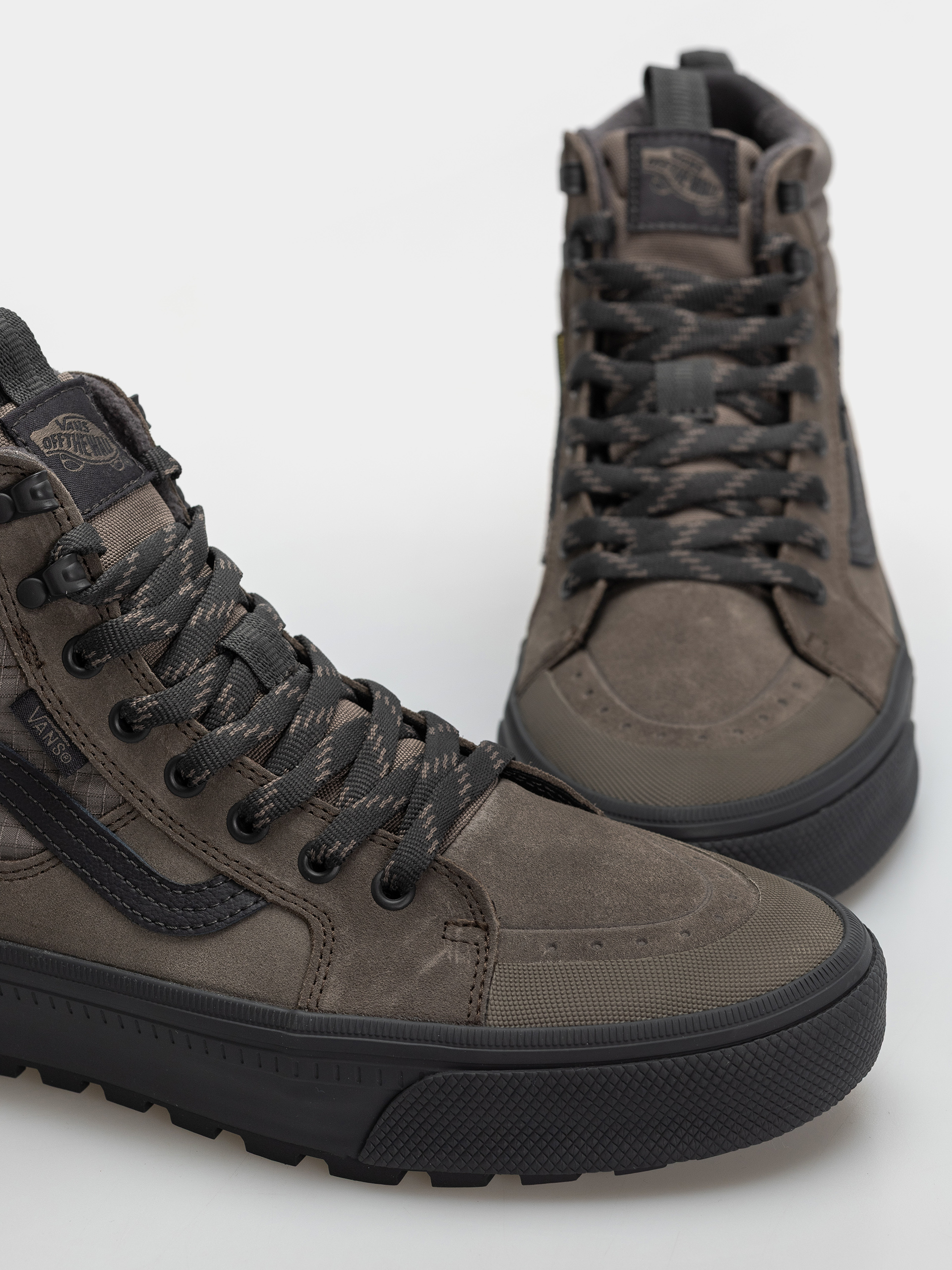 Boty Vans Sk8 Hi Waterproof Insulated Mte (bungee cord)