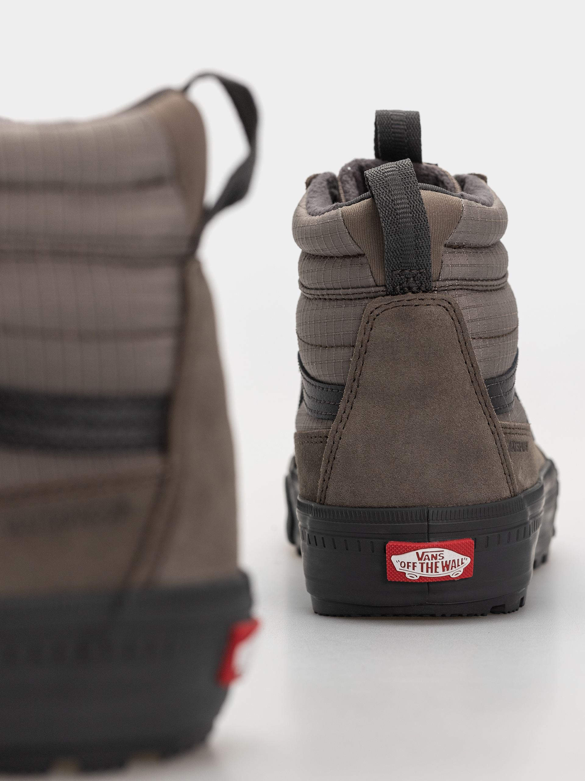 Boty Vans Sk8 Hi Waterproof Insulated Mte (bungee cord)