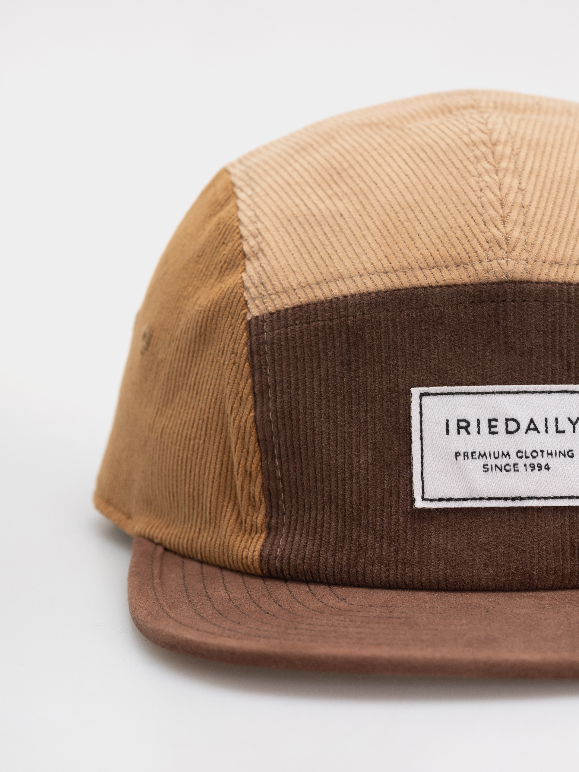 Kšiltovka  Iriedaily Corvin 5 Panel (mocca)