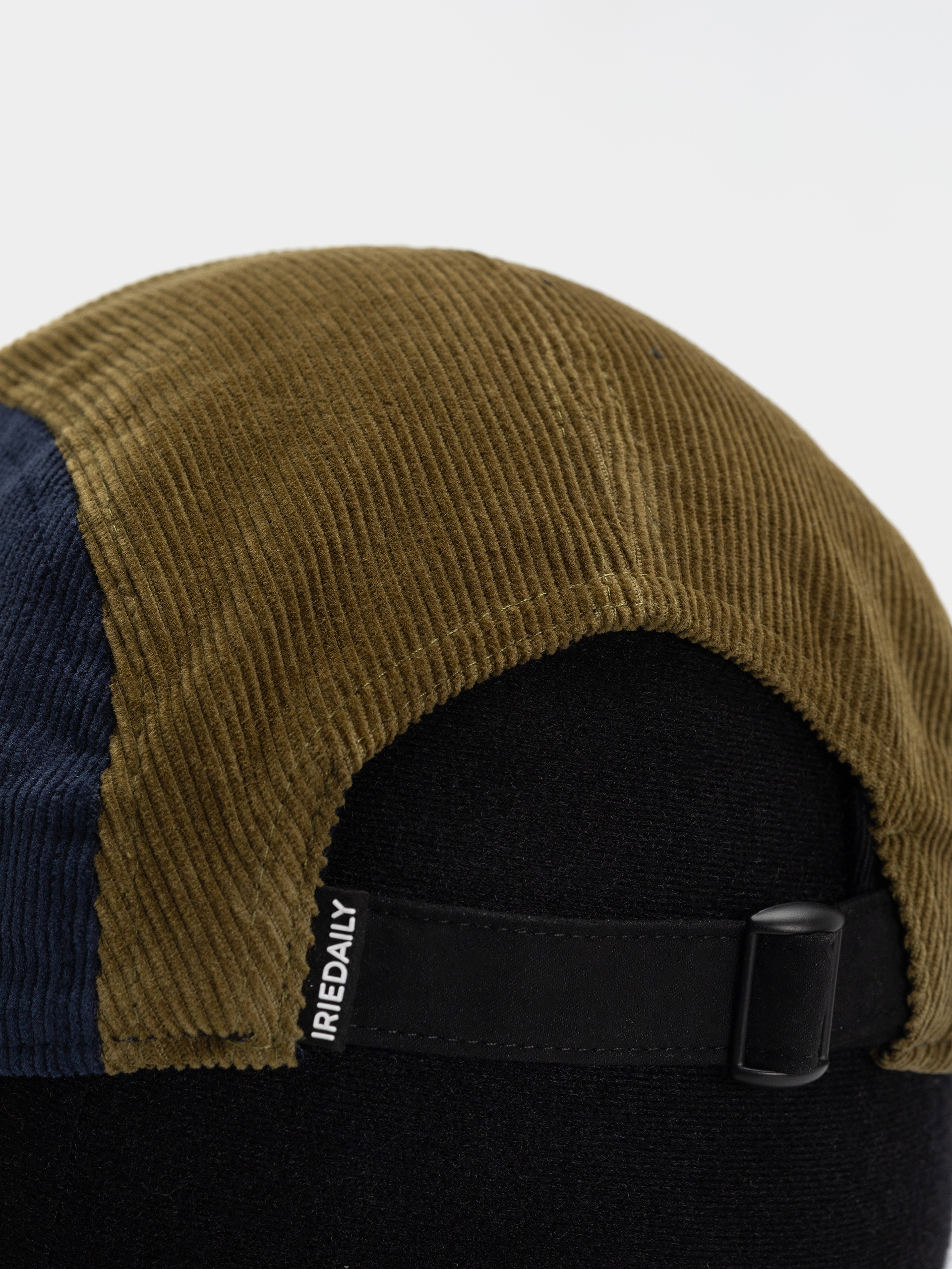 Kšiltovka  Iriedaily Corvin 5 Panel (olive navy)