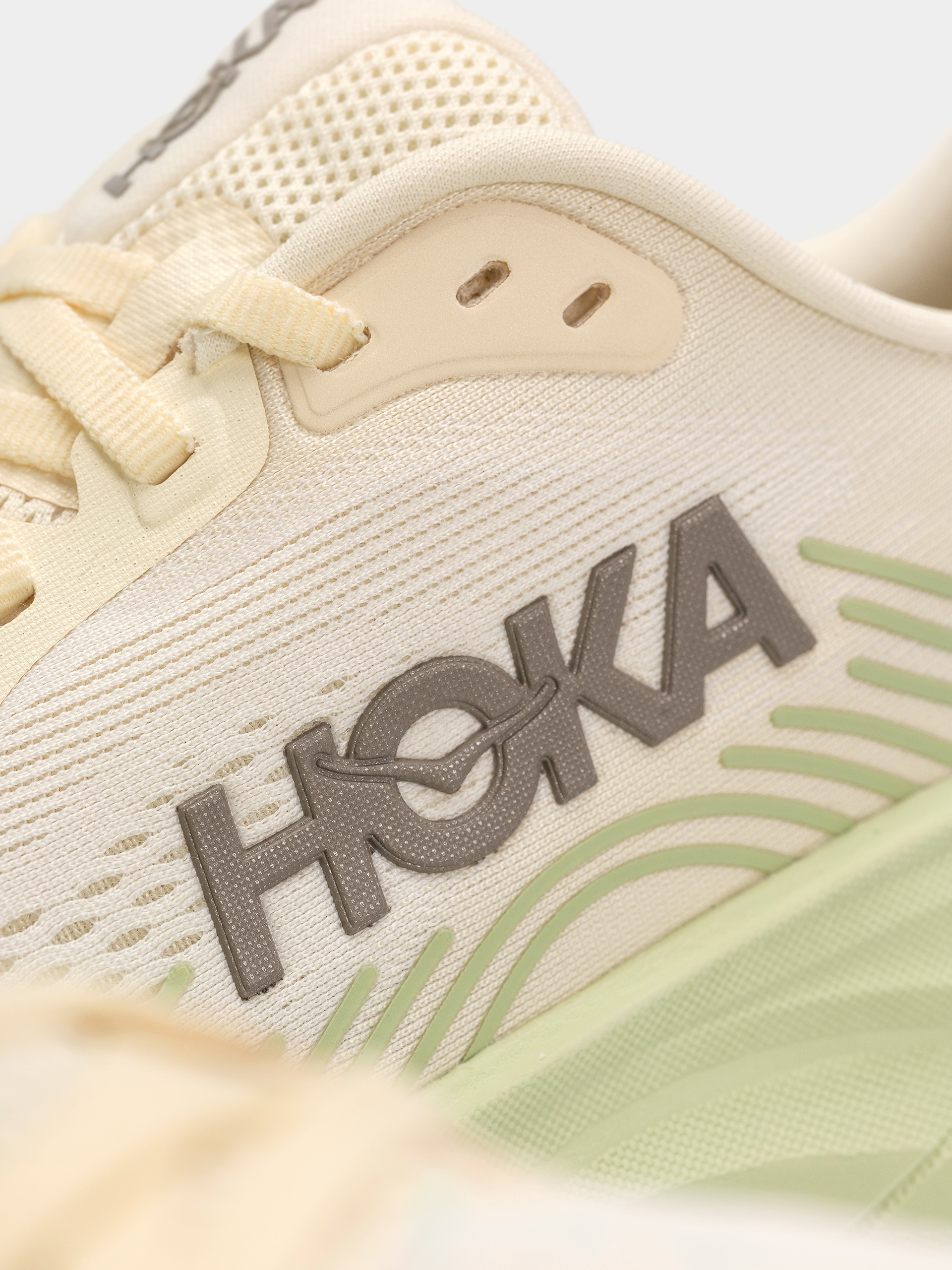 Boty Hoka Clifton 11 Wmn (alabaster/morning dew)