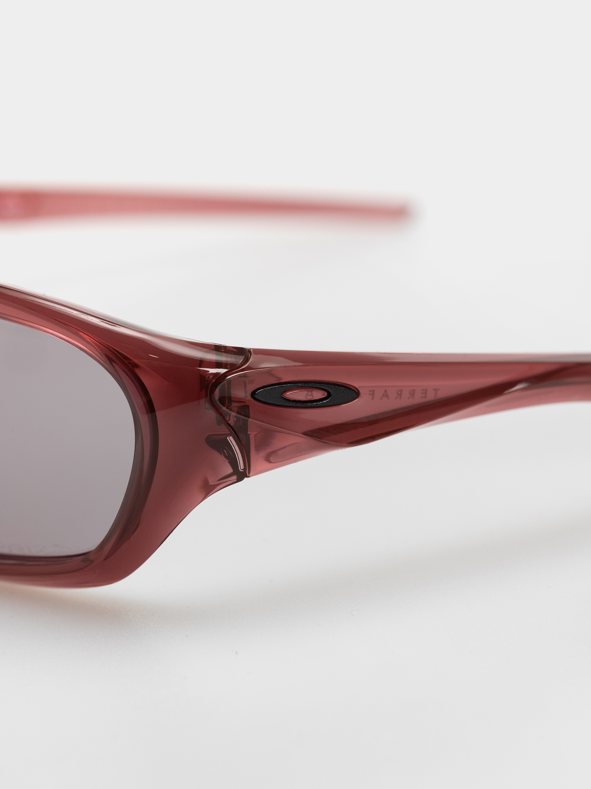 Sluneční brýle Oakley Terraforma (trans iron red/prizm slate)