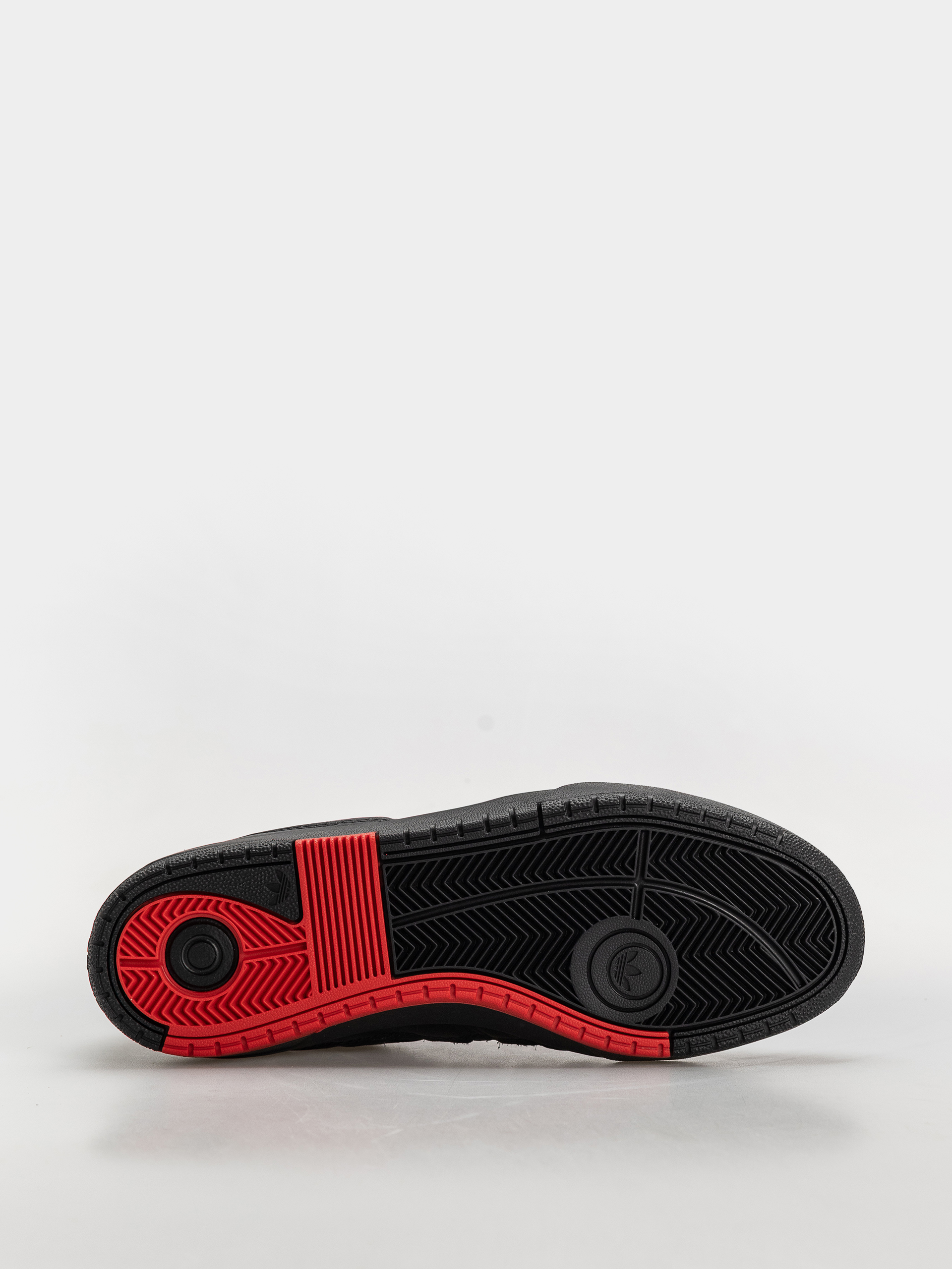 Boty adidas Tyshawn II (cblack/cblack/betsca)