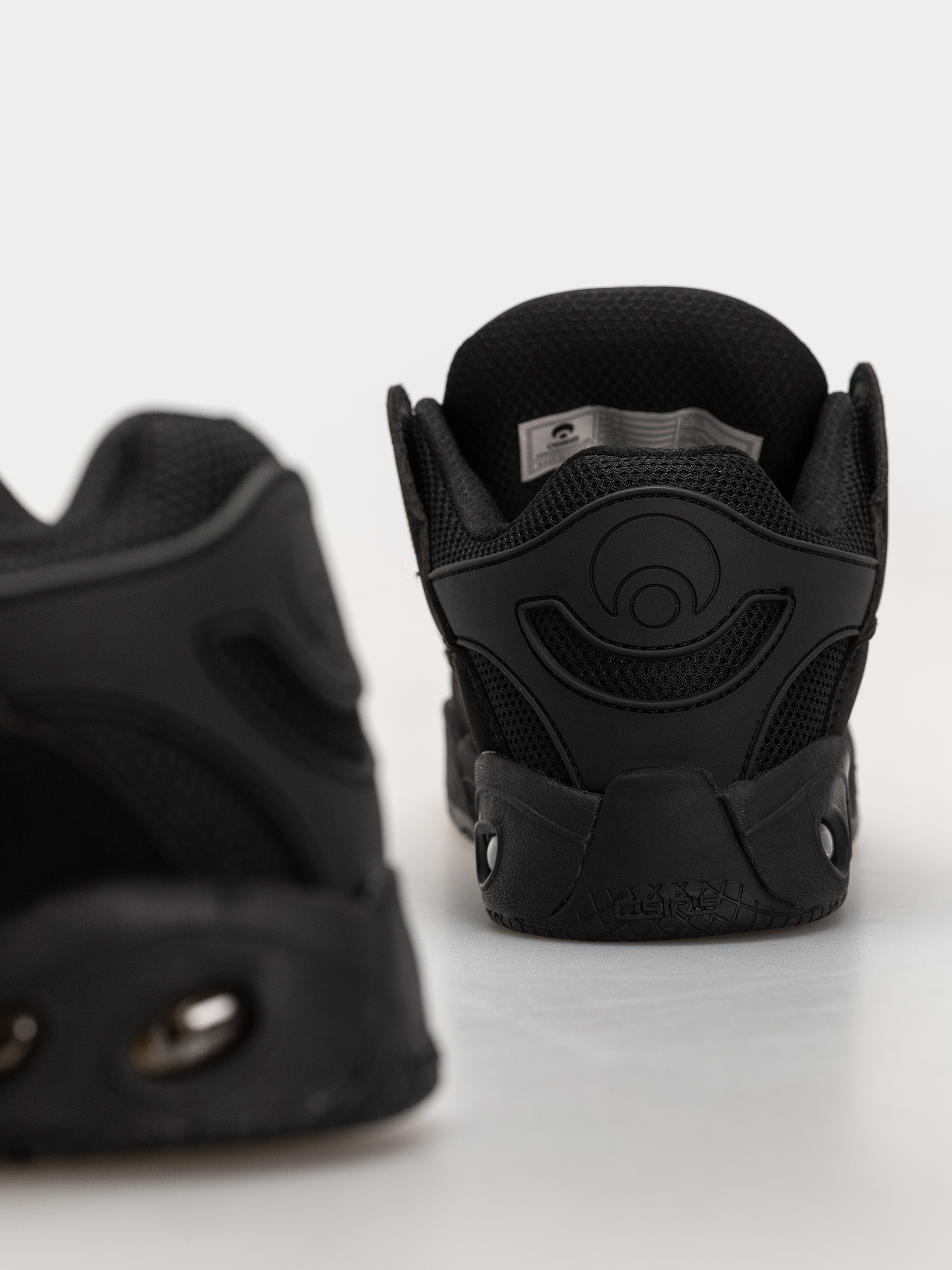 Boty Osiris D3 OG (black/black/gold)