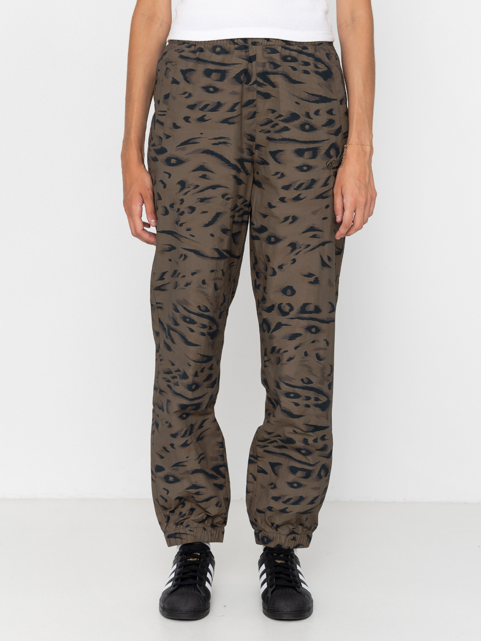 Kalhoty Carhartt WIP Travon Wmn (duck feather print cypress/black)