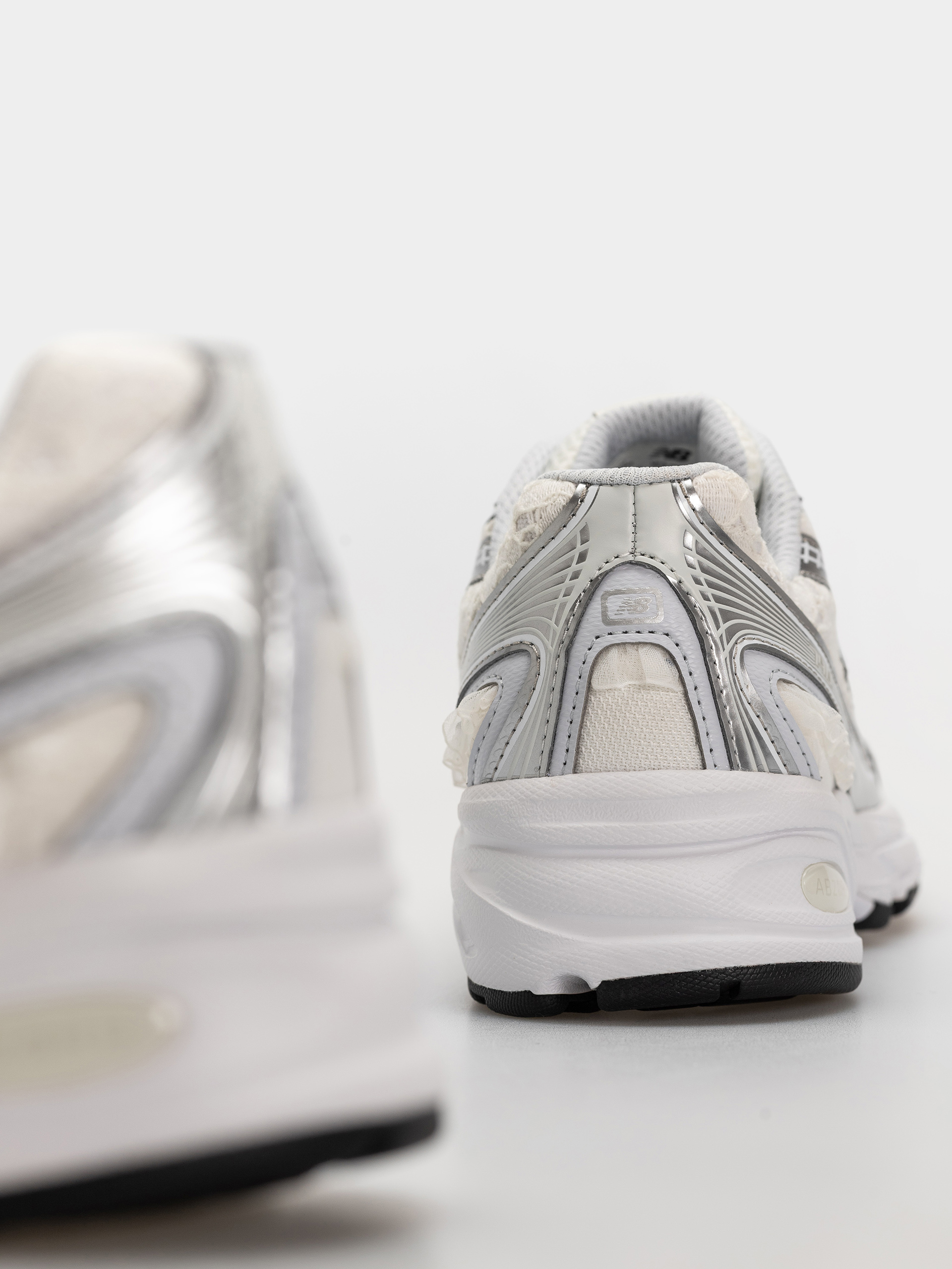 Boty New Balance 740 (linen/silver metallic)