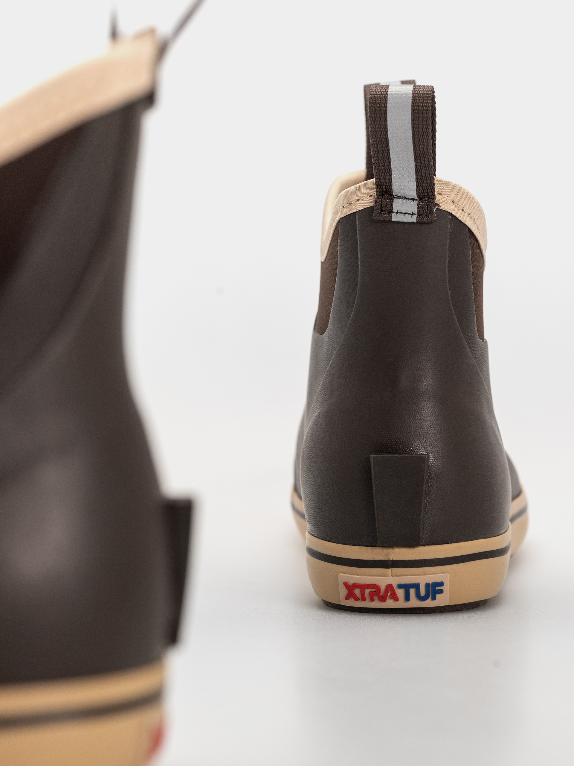 Boty Xtratuf Ankle Deck Boot Wmn (brown)