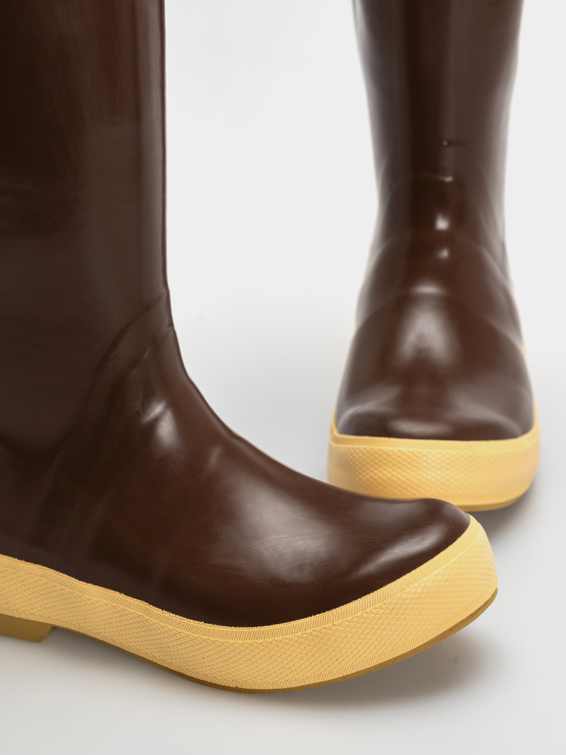 Boty Xtratuf Salmon Sisters 15 Legacy Boot Wmn (brown tin fish)